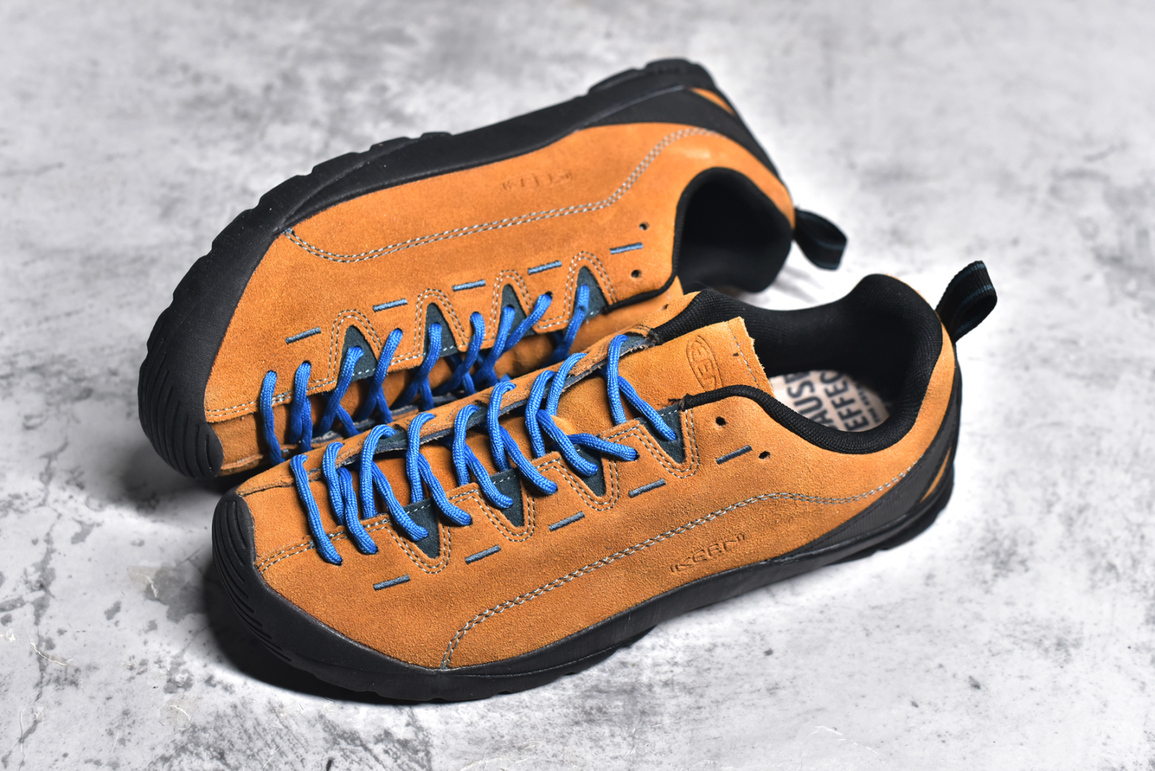 图片[7]-#Keen Jasper Rocks SP 美国人气户外品牌-科恩贾斯珀都市系列复古低帮系带户外风露营徒步登山运动训练鞋 原楦型开发纸版 采用固色翻毛皮鞋面材质 内嵌高密度EVA发泡缓震脚垫 外置一体式包裹防滑防剐蹭耐磨橡胶大底 向经典的90年代致敬 山系神级鞋履 尺码：35 36 37 38 39 40 41 42 43 44 45-选品中心