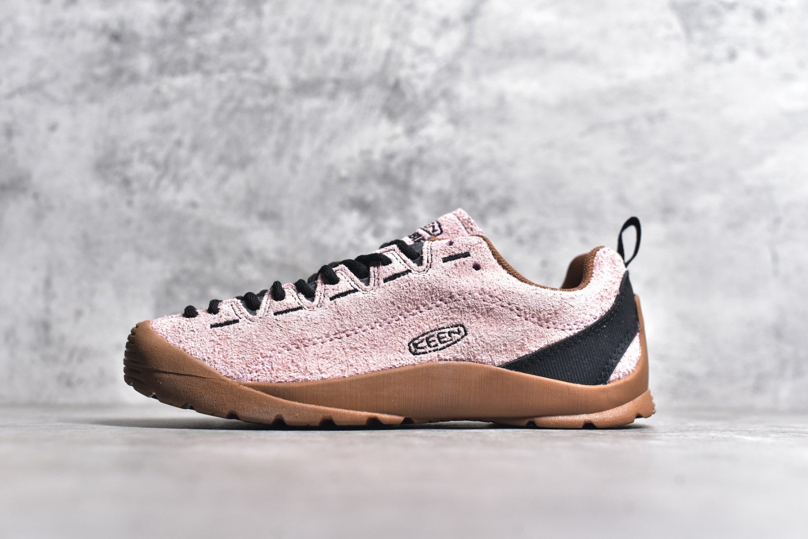 #Keen Jasper Rocks SP 美国人气户外品牌-科恩贾斯珀都市系列复古低帮系带户外风露营徒步登山运动训练鞋 原楦型开发纸版 采用固色翻毛皮鞋面材质 内嵌高密度EVA发泡缓震脚垫 外置一体式包裹防滑防剐蹭耐磨橡胶大底 向经典的90年代致敬 山系神级鞋履 尺码：35 36 37 38 39 40 41 42 43 44 45-选品中心