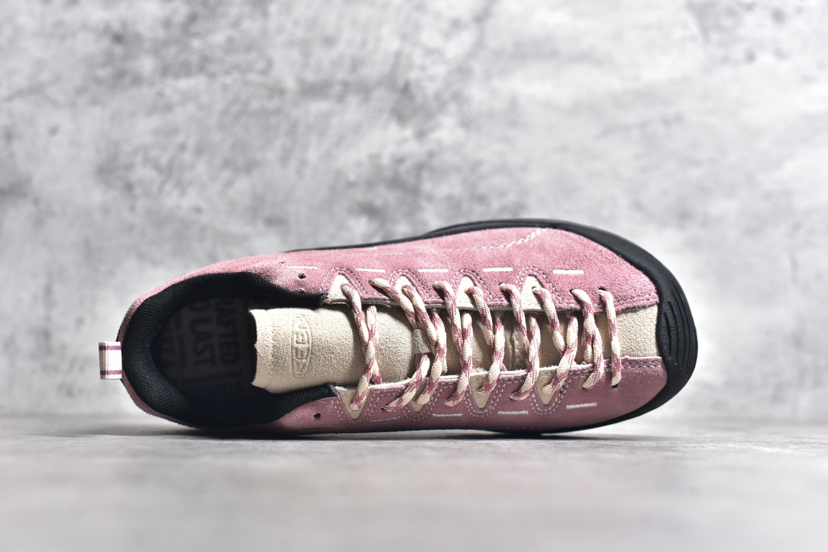 图片[4]-#Keen Jasper Rocks SP 美国人气户外品牌-科恩贾斯珀都市系列复古低帮系带户外风露营徒步登山运动训练鞋 原楦型开发纸版 采用固色翻毛皮鞋面材质 内嵌高密度EVA发泡缓震脚垫 外置一体式包裹防滑防剐蹭耐磨橡胶大底 向经典的90年代致敬 山系神级鞋履 尺码：35 36 37 38 39 40 41 42 43 44 45-选品中心