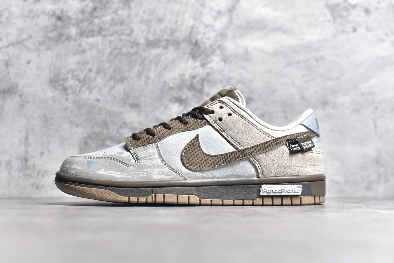 #NK SB Dunk Low 开拓者计划 木星黑灰 纯原大厂出品 极力推荐 原装头层材料 独家版型蒸餾加工 帶來的是更好的视觉和脚感体验 大厂纯原品质出货 清洁度 电绣工艺 皮料切割干净无任何毛边 细节完美 货号： HQ1175 240 尺码：35.5 36 36.5 37.5 38 38.5 39 40 40.5 41 42 42.5 43 44 44.5 45 46-选品中心