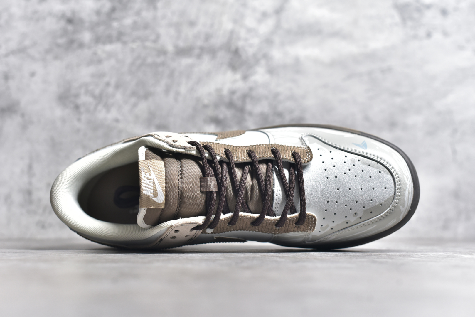 图片[4]-#NK SB Dunk Low 开拓者计划 木星黑灰 纯原大厂出品 极力推荐 原装头层材料 独家版型蒸餾加工 帶來的是更好的视觉和脚感体验 大厂纯原品质出货 清洁度 电绣工艺 皮料切割干净无任何毛边 细节完美 货号： HQ1175 240 尺码：35.5 36 36.5 37.5 38 38.5 39 40 40.5 41 42 42.5 43 44 44.5 45 46-选品中心