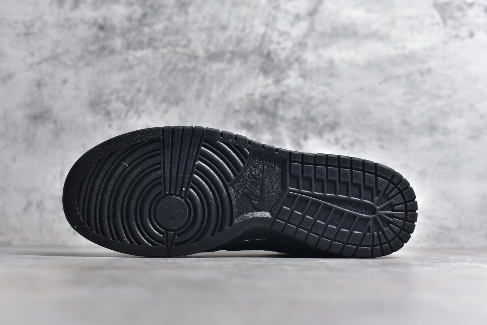 图片[6]-#NK SB Dunk Low 蛇年限定-黑蛇 周年高端定制 低帮休闲板鞋 #定制鞋盒 大厂纯原品质出货 超高清洁度 皮料切割干净无任何毛边 细节完美 货号：CH8311-233 尺码：36 36.5 37.5 38 38.5 39 40 40.5 41 42 42.5 43 44 44.5 45-选品中心