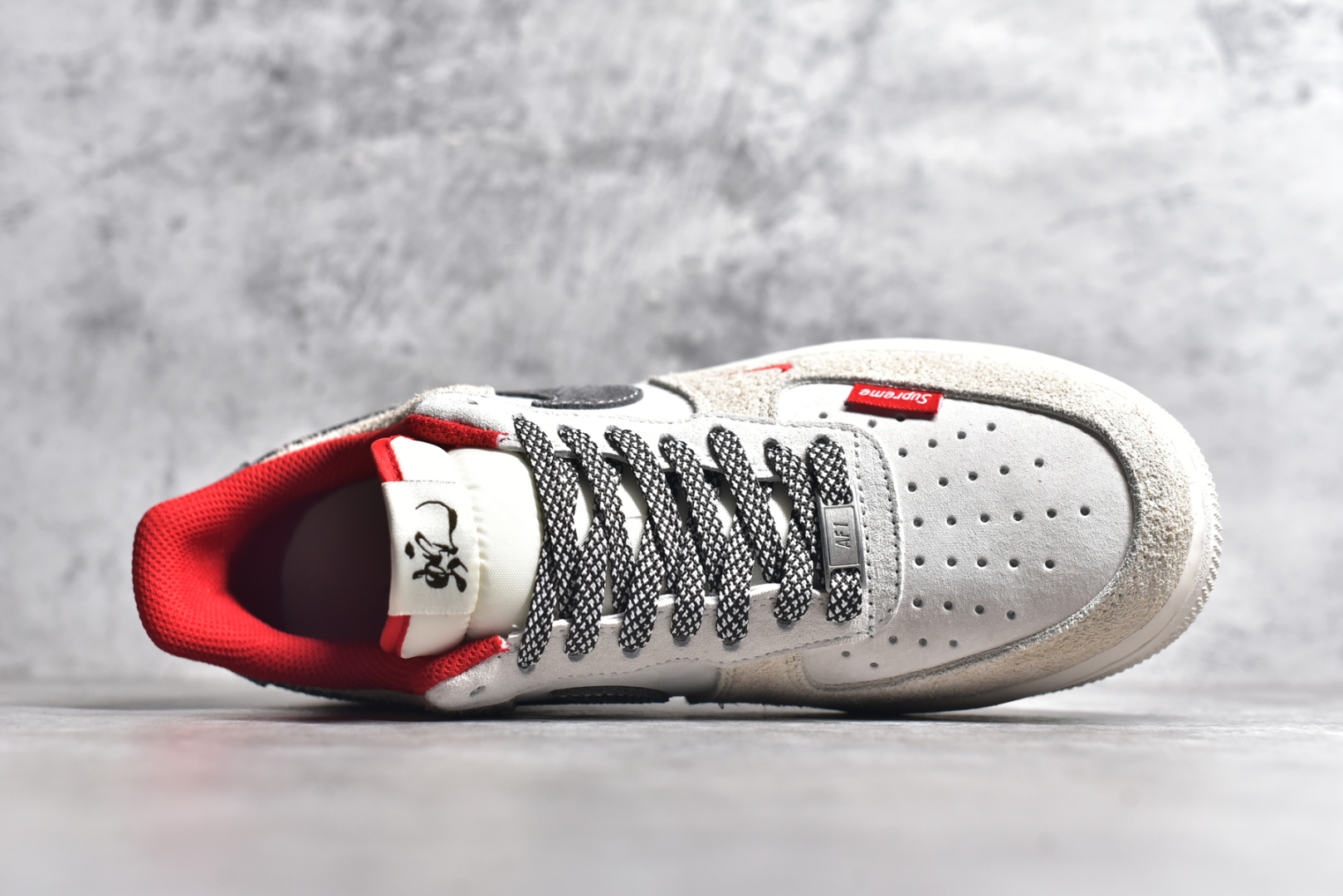 图片[4]-#NK Air Force 1\’07 Low Supreme联名 灰蛇鳞 空军一号低帮休闲板鞋 DM6688-010 #原楦头原纸板 原装鞋盒 定制五金配件 内置全掌气垫 原厂鞋底 尺码：36 36.5 37.5 38 38.5 39 40 40.5 41 42 42.5 43 44 44.5 45-选品中心