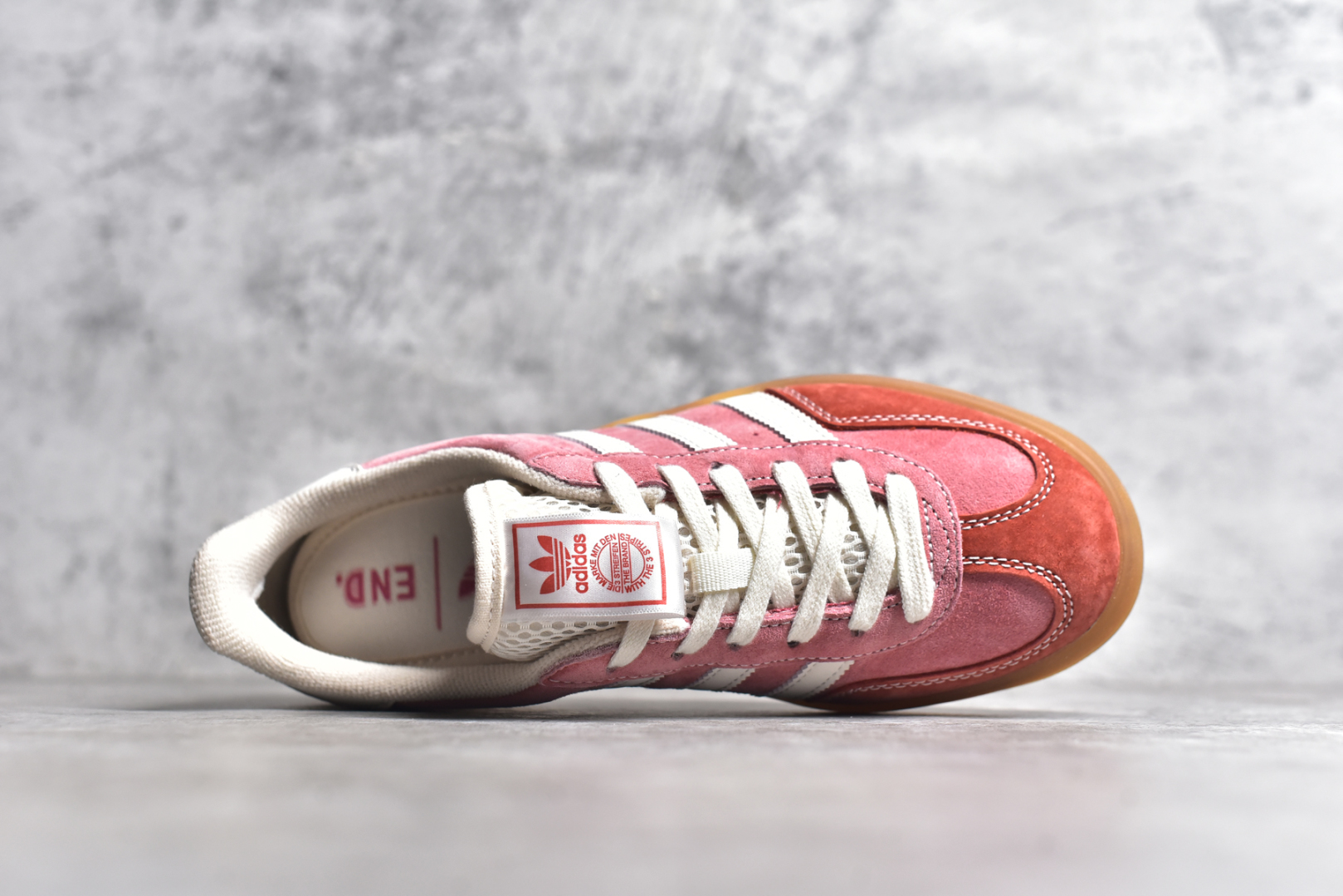 图片[4]-#AD Originals Gazelle INdoor END 樱花粉 三叶草休闲防滑耐磨低帮板鞋 鞋头出色设计 塑就出众贴合感 稳固的后跟贴合足部曲线设计 软弹舒适 不易磨脚 橡胶鞋底配合防滑纹路设计 平稳抓地 货号： IH8543GJ 尺码： 35 36 36.5 37.5 38 38.5 39.5 40 40.5 41.5 42 42.5 43 44 45-选品中心