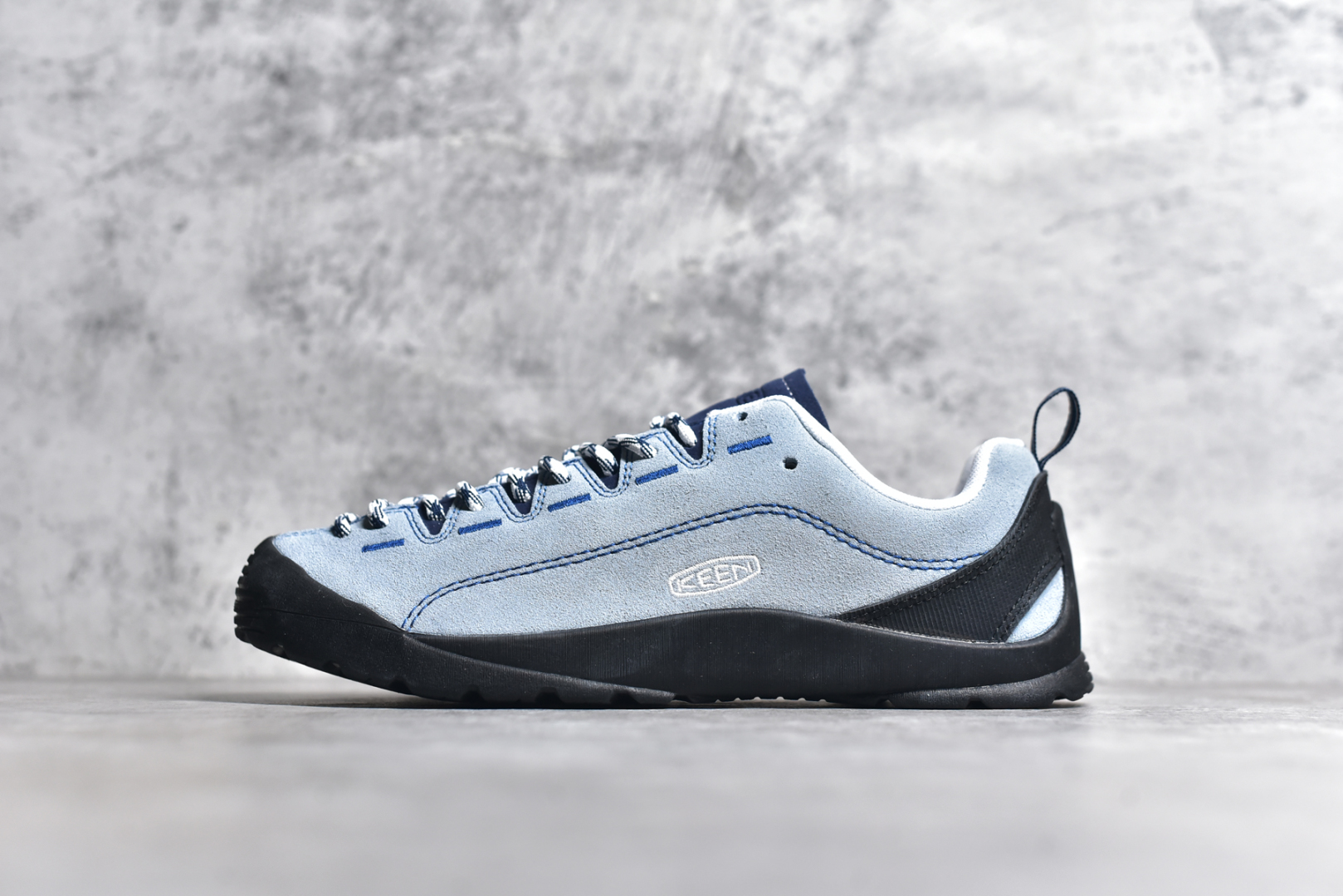 #Keen Jasper Rocks SP 美国人气户外品牌-科恩贾斯珀都市系列复古低帮系带户外风露营徒步登山运动训练鞋 原楦型开发纸版 采用固色翻毛皮鞋面材质 内嵌高密度EVA发泡缓震脚垫 外置一体式包裹防滑防剐蹭耐磨橡胶大底 向经典的90年代致敬 山系神级鞋履 尺码：35 36 37 38 39 40 41 42 43 44 45-选品中心
