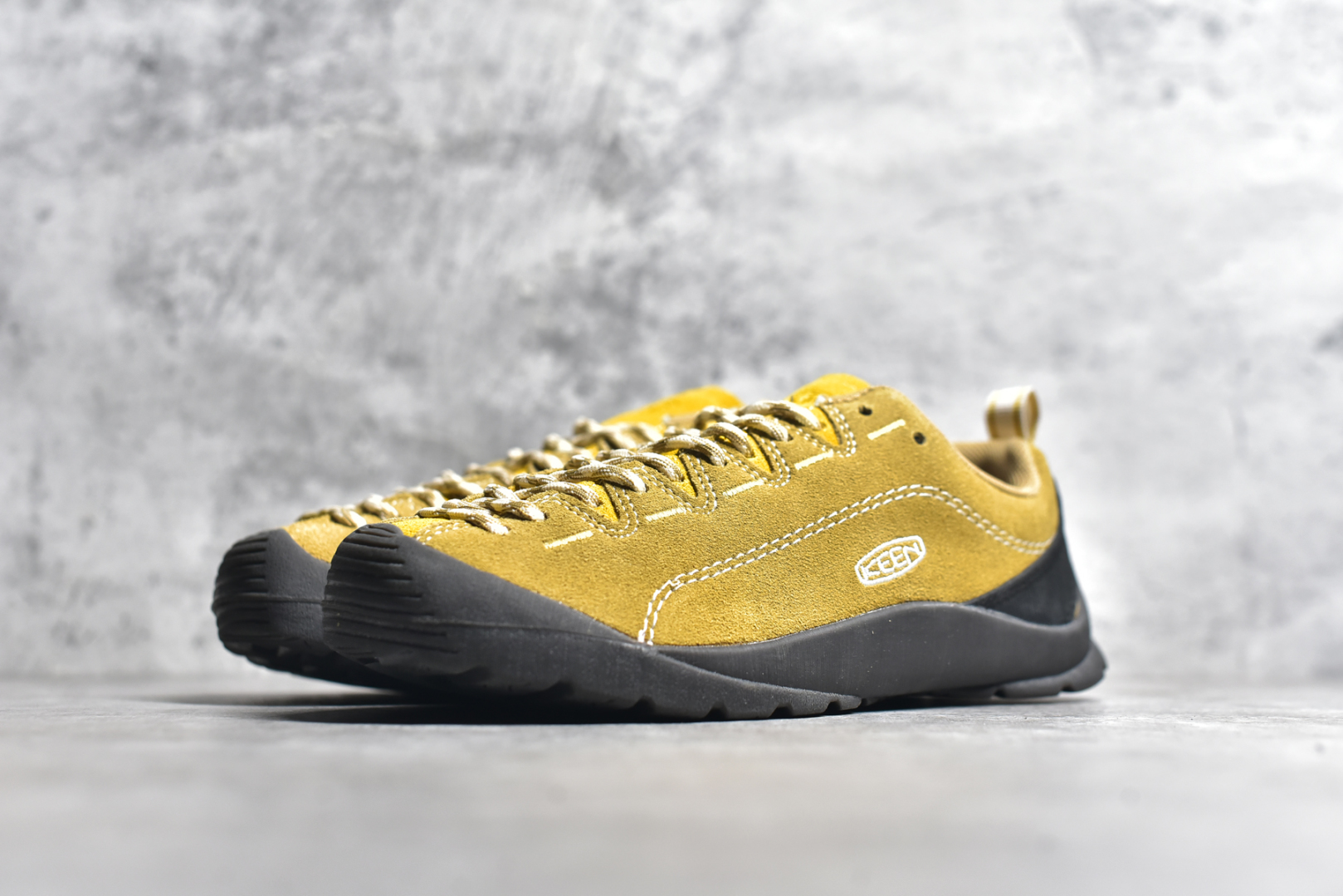 图片[2]-#Keen Jasper Rocks SP 美国人气户外品牌-科恩贾斯珀都市系列复古低帮系带户外风露营徒步登山运动训练鞋 原楦型开发纸版 采用固色翻毛皮鞋面材质 内嵌高密度EVA发泡缓震脚垫 外置一体式包裹防滑防剐蹭耐磨橡胶大底 向经典的90年代致敬 山系神级鞋履 尺码：35 36 37 38 39 40 41 42 43 44-选品中心