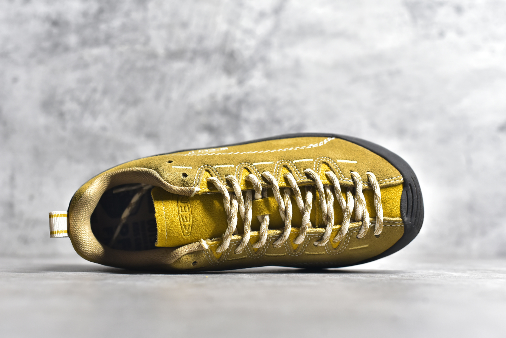 图片[4]-#Keen Jasper Rocks SP 美国人气户外品牌-科恩贾斯珀都市系列复古低帮系带户外风露营徒步登山运动训练鞋 原楦型开发纸版 采用固色翻毛皮鞋面材质 内嵌高密度EVA发泡缓震脚垫 外置一体式包裹防滑防剐蹭耐磨橡胶大底 向经典的90年代致敬 山系神级鞋履 尺码：35 36 37 38 39 40 41 42 43 44-选品中心