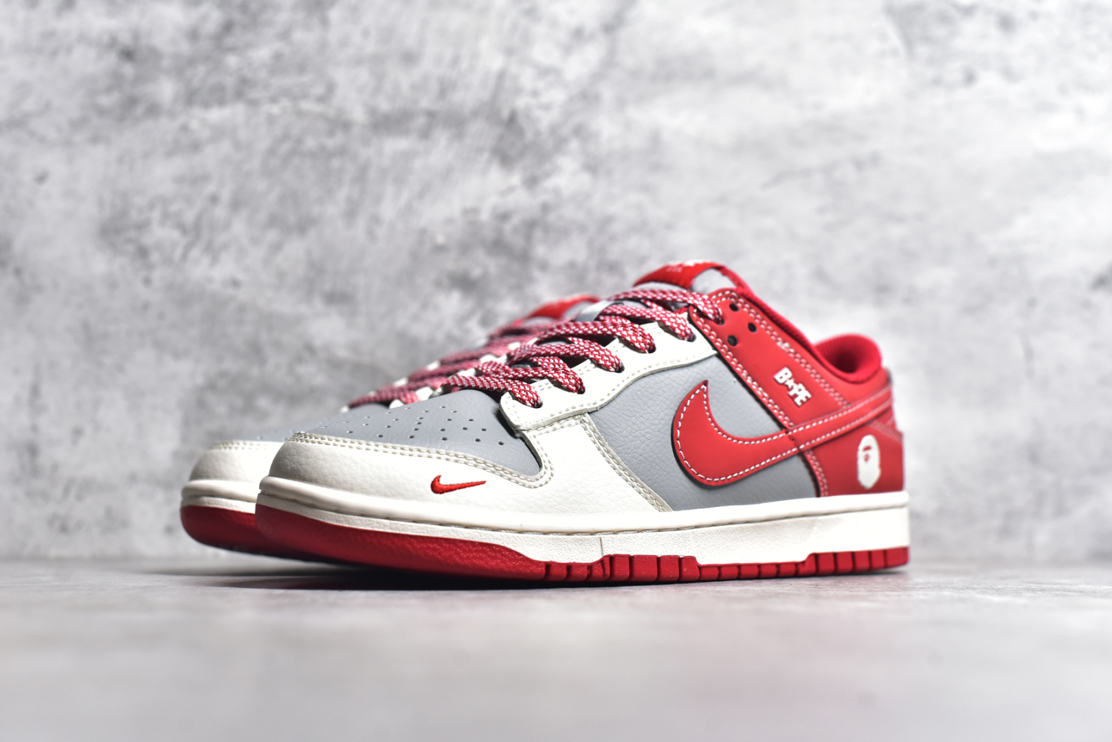 图片[2]-#NK SB Dunk Low 猿人头联名 纯原大厂出品 极力推荐 原装头层材料 独家版型蒸餾加工 帶來的是更好的视觉和脚感体验 大厂纯原品质出货 清洁度 电绣工艺 皮料切割干净无任何毛边 细节完美 货号： BB8969 0082722 尺码：36 36.5 37.5 38 38.5 39 40 40.5 41 42 42.5 43 44 44.5 45-选品中心