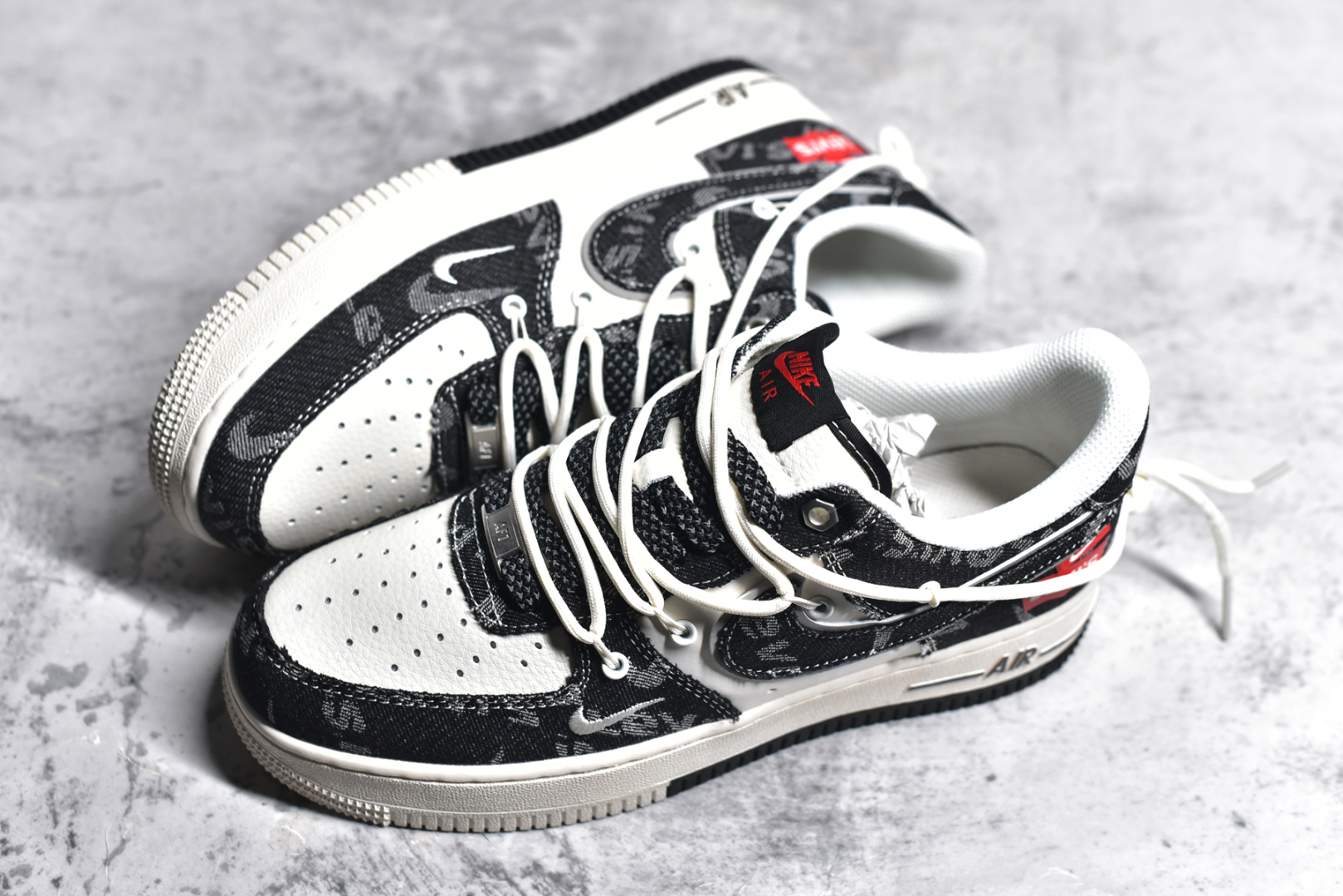 图片[7]-#NK Air Force 1´07 Low 空军一号低帮百搭休闲运动板鞋 SJ1198-800 柔软、弹性十足的缓震性能和出色的中底设计 横跨复古与现代的外型结合 造就出风靡全球 三十多年的Force 1 直到今天还深受青睐 尺码：36 36.5 37.5 38 38.5 39 40 40.5 41 42 42.5 43 44 44.5 45-选品中心