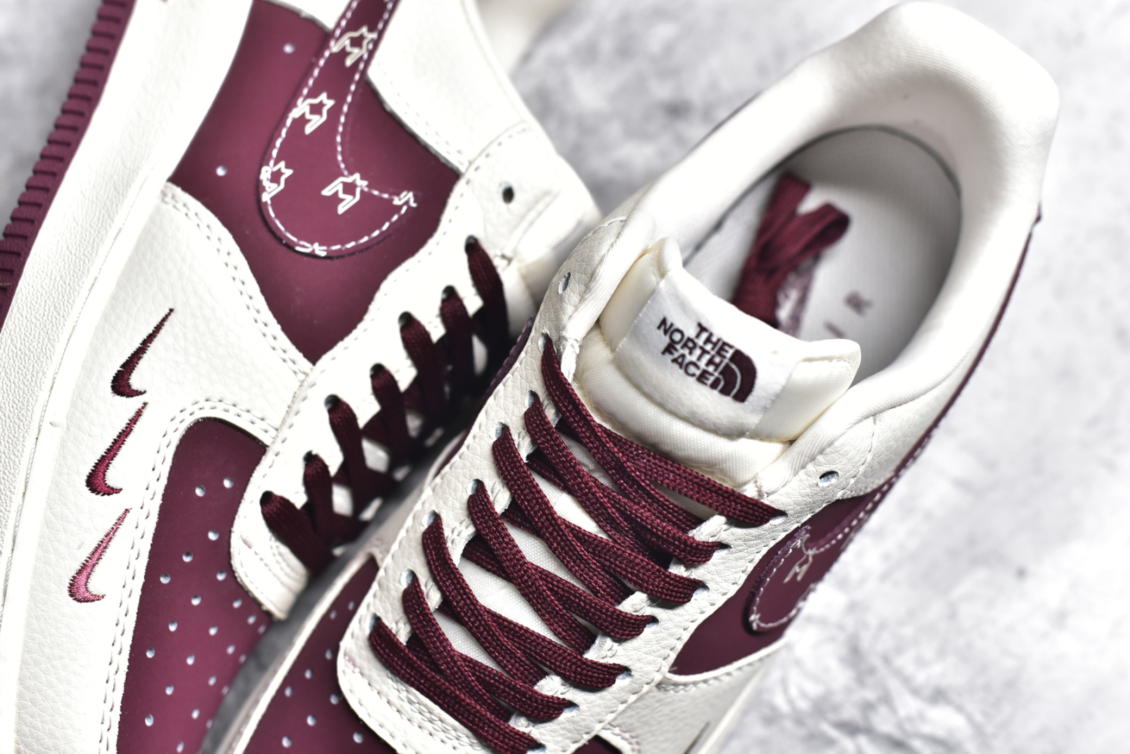 图片[9]-#NK Air Force 1\’07 Low 北面联名 酒红三勾 空军一号低帮休闲板鞋 KK1988-042 #原楦头原纸板 原装鞋盒 定制五金配件 内置全掌气垫 原厂鞋底 尺码：36 36.5 37.5 38 38.5 39 40 40.5 41 42 42.5 43 44 44.5 45-选品中心
