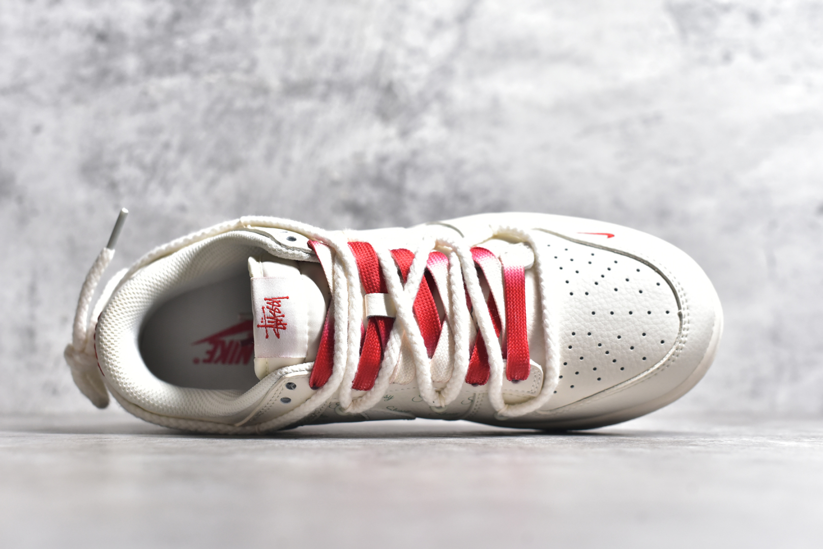 图片[4]-#NK Dunk Low 定制配色 SJ2068-259 大厂出品 极力推荐 原装头层材料 独家版型蒸餾加工帶來的是更好的视觉和脚感体验大厂纯原品质出货 清洁度 电绣工艺 皮料切割干净无任何毛边 细节完美 尺码：36 36.5 37.5 38 38.5 39 40 40.5 41 42 42.5 43 44 44.5 45-选品中心