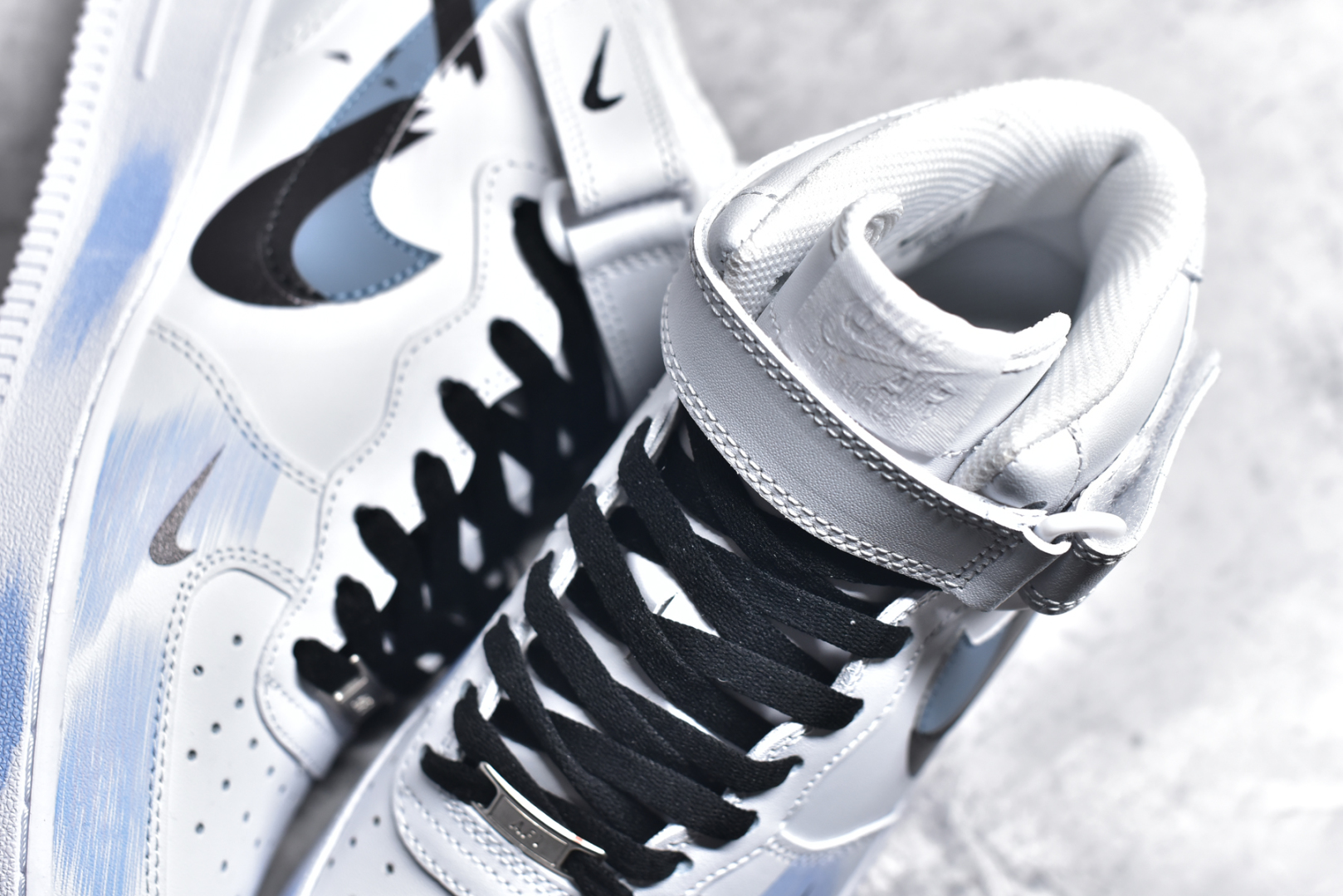 图片[9]-#NK Air Force 1\’07 Mid 断勾 喷绘 二次元主题 空军一号中帮休闲板鞋 ZH0316-056 #定制皮料 原厂3D打印 定制鞋盒 原楦原纸板 纯正空军版型 内置全掌气垫 尺码：36 36.5 37.5 38 38.5 39 40 40.5 41 42 42.5 43 44 44.5 45-选品中心