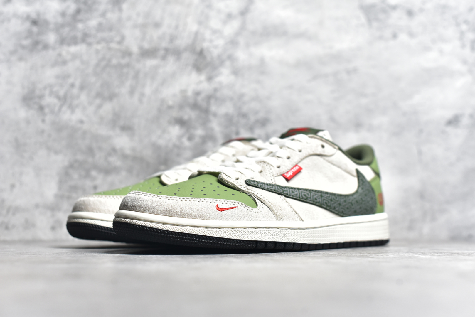 图片[2]-#TS x Air Jordan AJ1 Low 倒钩低帮联名定制配色 DM7866-075 原厂内置气垫魔块 A模大底 头层小牛皮 鞋舌AJ原厂专用牛津布+AJ专用反口珍珠布+原厂无杂质高弹内里海棉+特殊封边弹力鞋带 尺码：36 36.5 37.5 38 38.5 39 40 40.5 41 42 42.5 43 44 44.5 45 46 47.5-选品中心