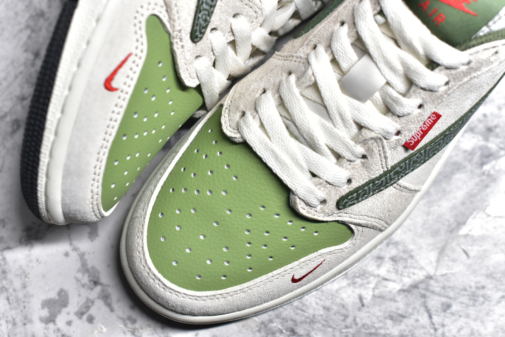 图片[8]-#TS x Air Jordan AJ1 Low 倒钩低帮联名定制配色 DM7866-075 原厂内置气垫魔块 A模大底 头层小牛皮 鞋舌AJ原厂专用牛津布+AJ专用反口珍珠布+原厂无杂质高弹内里海棉+特殊封边弹力鞋带 尺码：36 36.5 37.5 38 38.5 39 40 40.5 41 42 42.5 43 44 44.5 45 46 47.5-选品中心