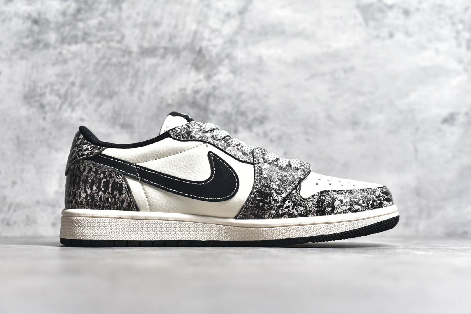 图片[3]-#TS x Air Jordan AJ1 Low 倒钩低帮联名定制配色 SJ2068-144 原厂内置气垫魔块 A模大底 头层小牛皮 鞋舌AJ原厂专用牛津布+AJ专用反口珍珠布+原厂无杂质高弹内里海棉+特殊封边弹力鞋带 尺码：36 36.5 37.5 38 38.5 39 40 40.5 41 42 42.5 43 44 44.5 45 46 47.5-选品中心
