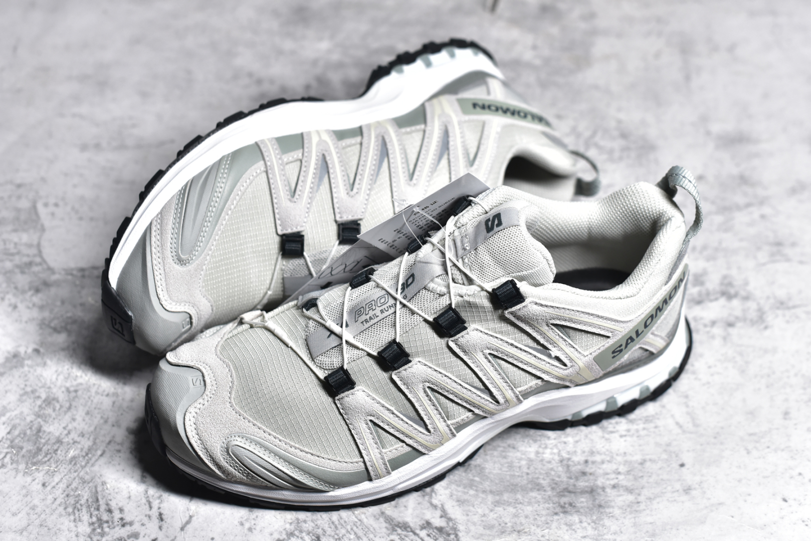 图片[7]-#SALOMON XA Pro 3D ADV 萨洛蒙潮流越野机能户外功能鞋 纯原外贸平台特供订单 耗时半年巨作 全套原纸板楦头开发 原厂特供网布配套加持 确保原汁原味 完美呈现版型 原档数据独家私模五层组合大底 男女鞋同步官方开发至46.5 原装Ortholite轻量化鞋垫 中底布带钢印编号 原厂TPU锁扣 进口港宝加持 后跟自然饱满 还原公司包裹性 鞋面采用SENSIFT贴合技术 全方位贴合包裹脚型 鞋跟部鞋底牵引设计 提供强大的抓地性能 更适应野外崎岖不平的道路 其3D ADVANCED CHASSIS底盘 材料轻量大化 钉齿设计更具稳定性 防护性 鞋底易磨损区运用CONTAGRIP高耐磨材料 应对城市硬质路面长距离跑考验 尺码：36 36.5 37.5 38 38.5 39 40 40.5 41 42 42.5 43 44 44.5 45 46 46.5-选品中心