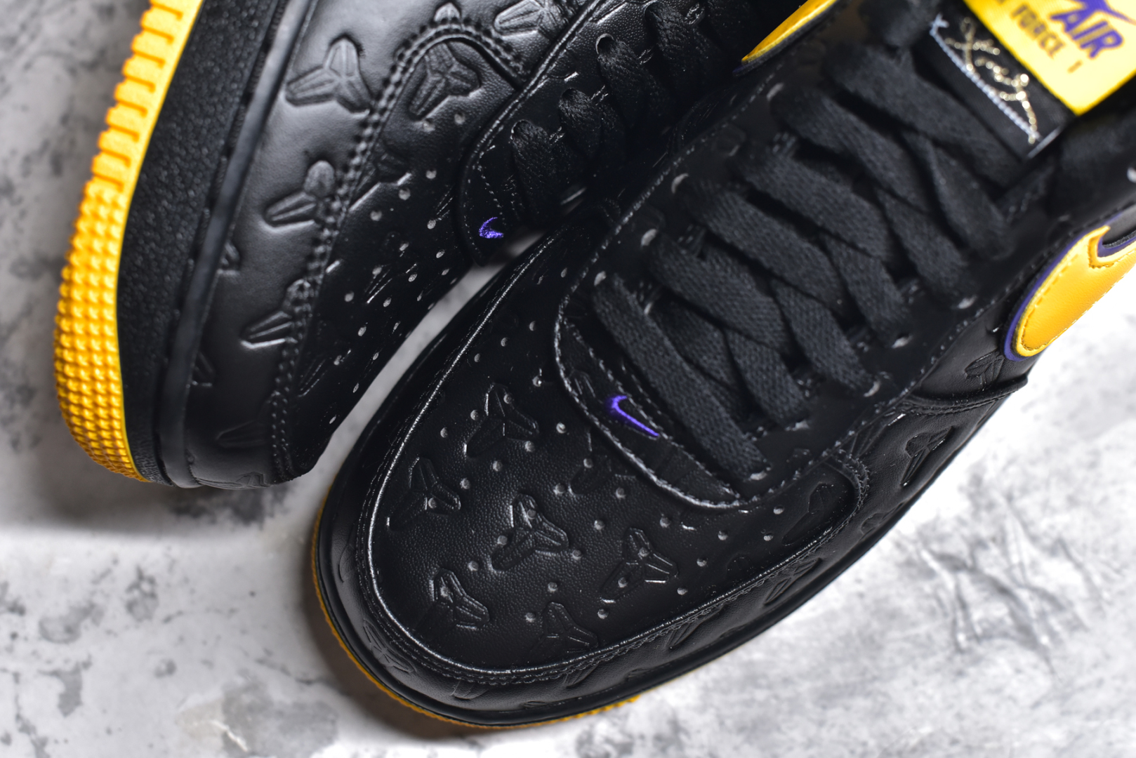 图片[8]-#NK Air Force 1\’07 Low 科比印花 空军一号低帮休闲板鞋 HV5122-001 定制皮料 原楦原纸板 正确压印细节 版型到位 价格合理 纯正空军版型 高清洁度 内置全掌气垫 推荐版本 尺码：36 36.5 37.5 38 38.5 39 40 40.5 41 42 42.5 43 44 44.5 45-选品中心