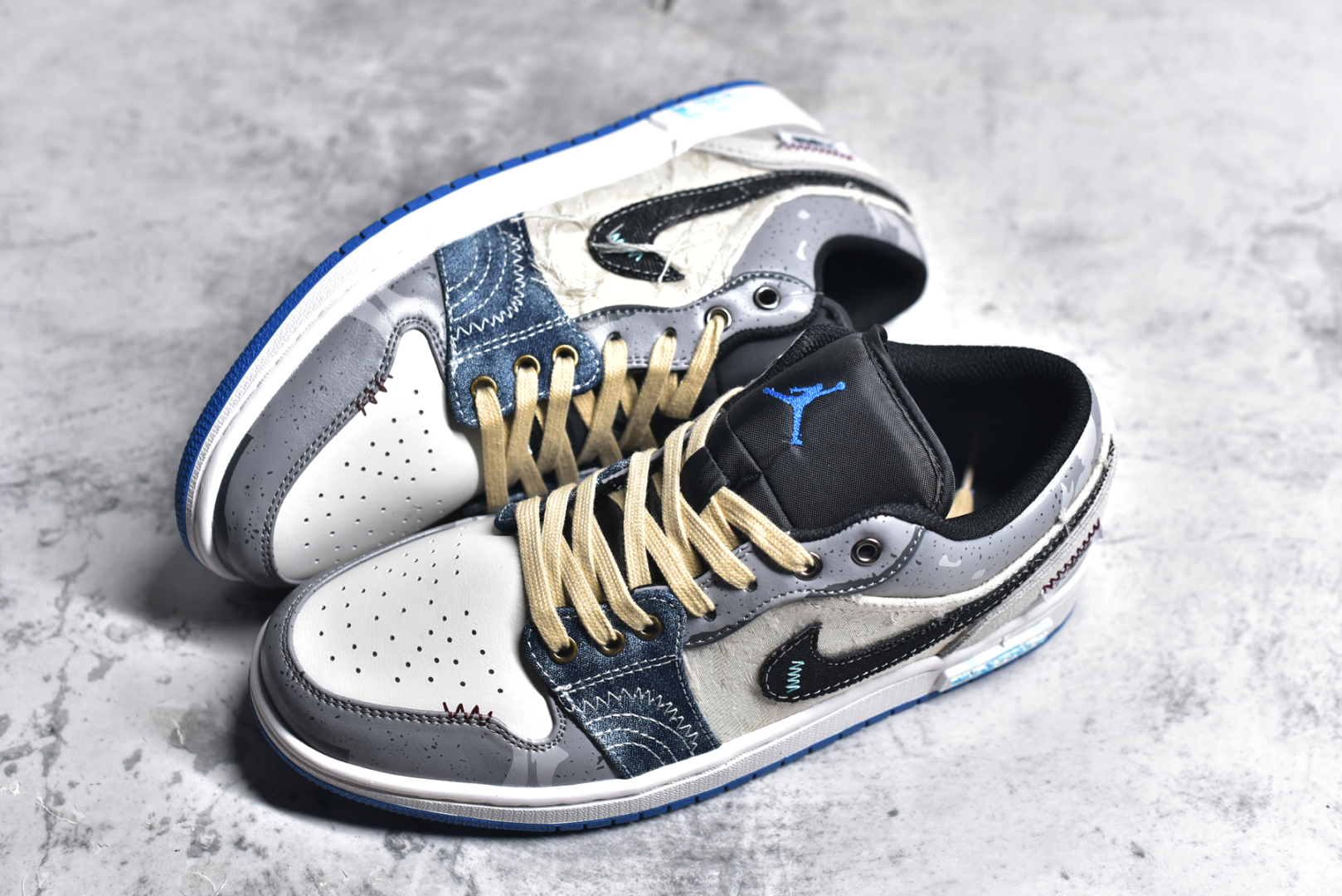图片[7]-#Air Jordan 1 Low AJ1 乔1 熊猫恶作剧 乘浪钓手 过度捕捞 蓝棕灰 低帮复古篮球鞋 553558-140 #整体围绕熊猫恶作剧乘浪钓手主题设计，鞋身整体采用专属颜料重新喷涂。特殊原创设计图标涂鸦装饰，添加潮流元素效果喷涂点缀。 尺码：35.5 36 36.5 37.5 38 38.5 39 40 40.5 41 42 42.5 43 44 44.5 45 46 47.5-选品中心