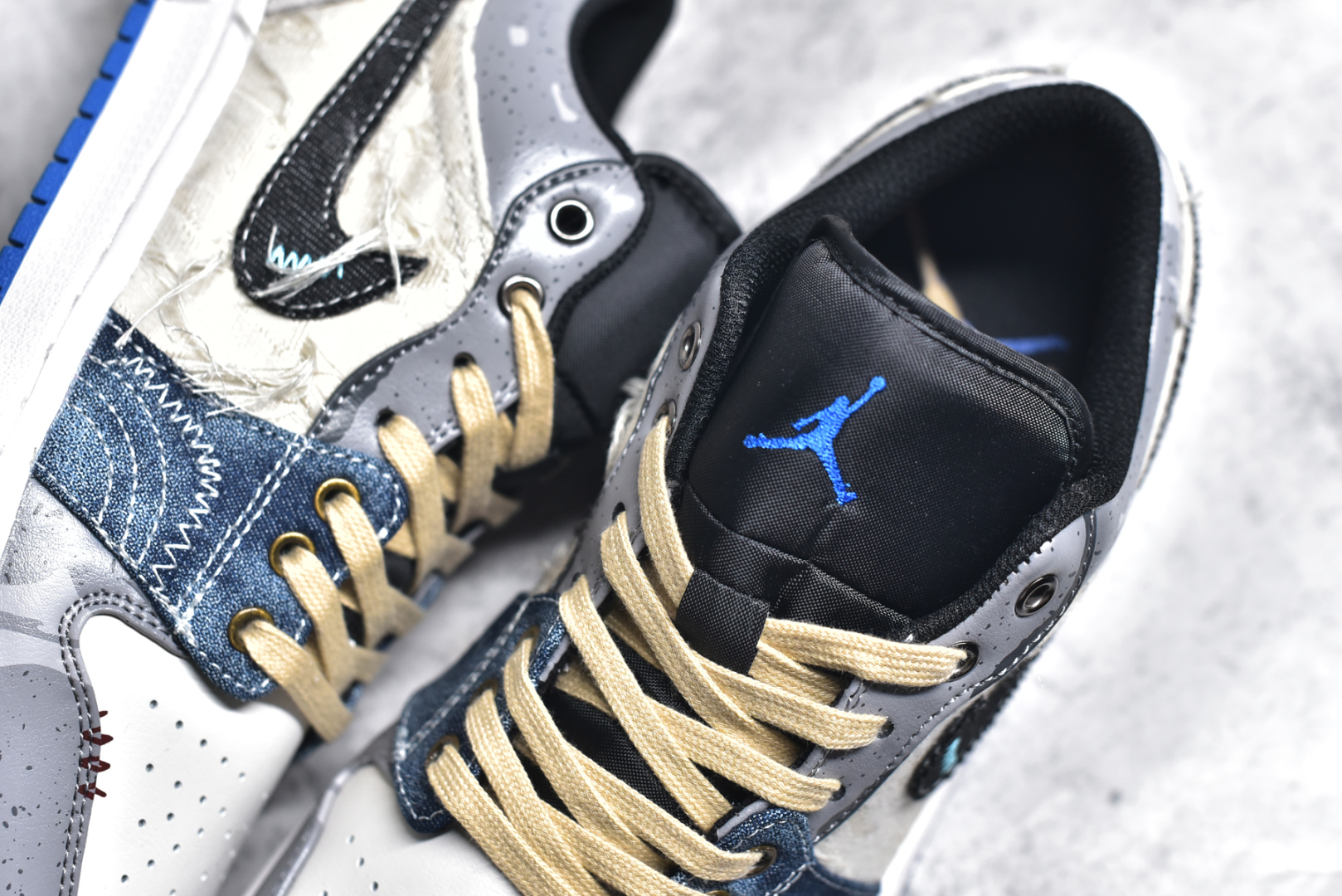 图片[9]-#Air Jordan 1 Low AJ1 乔1 熊猫恶作剧 乘浪钓手 过度捕捞 蓝棕灰 低帮复古篮球鞋 553558-140 #整体围绕熊猫恶作剧乘浪钓手主题设计，鞋身整体采用专属颜料重新喷涂。特殊原创设计图标涂鸦装饰，添加潮流元素效果喷涂点缀。 尺码：35.5 36 36.5 37.5 38 38.5 39 40 40.5 41 42 42.5 43 44 44.5 45 46 47.5-选品中心