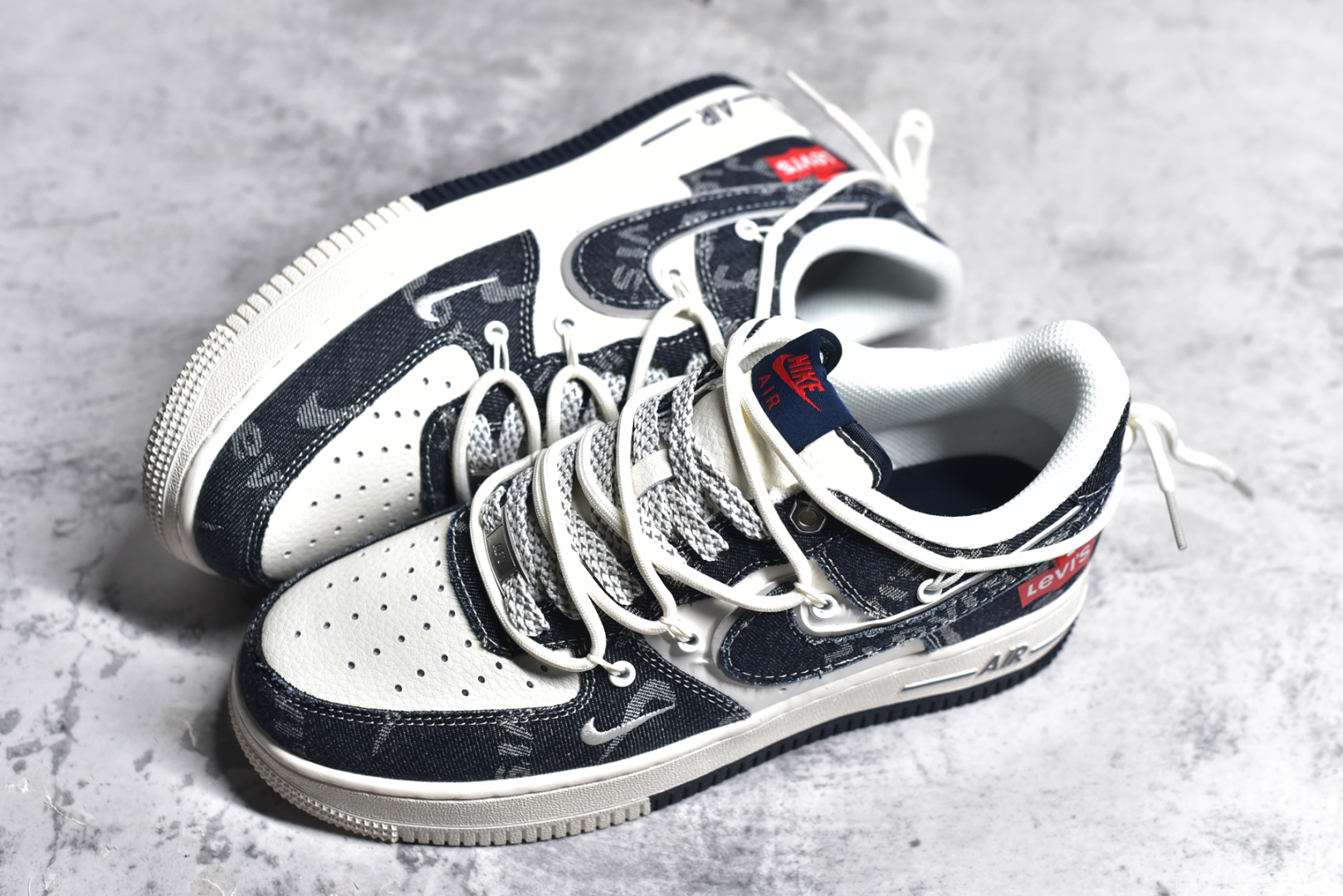 图片[7]-#NK Air Force 1\’07 Low 李维斯联名 浅蓝牛仔抽绳 空军一号低帮休闲板鞋 SJ1198-900 #原楦头原纸板 原装鞋盒 定制五金配件 内置全掌气垫 原厂鞋底 尺码：36 36.5 37.5 38 38.5 39 40 40.5 41 42 42.5 43 44 44.5 45-选品中心