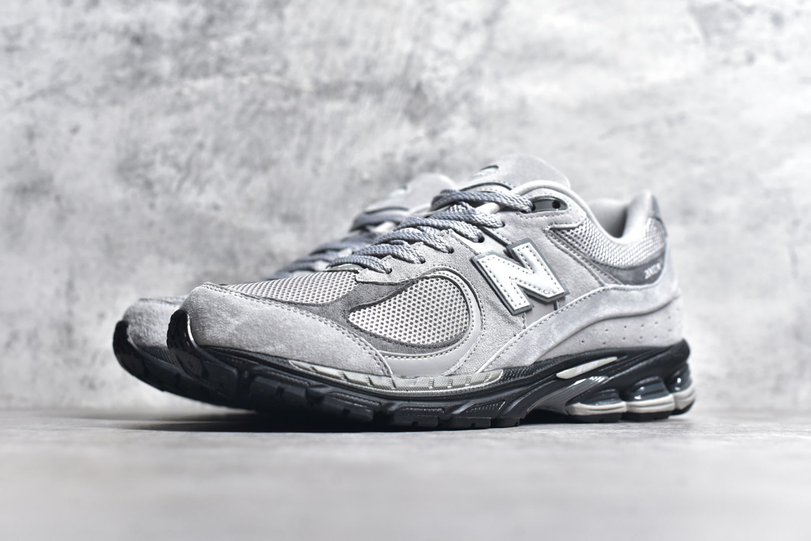 图片[2]-#New Balance WL2002 复古休闲跑步鞋 M2002RBL全新批次 细节材料升级，鞋款延续了经典科技，升级版N-ERGY缓震物料机能与材质上脚太舒适了，鞋面的柔软麂皮搭配尼龙网布，特别透气而且还复古感，不管是搭配牛仔裤还工装裤都是百搭！尺码：36 37 37.5 38 38.5 39 40 40.5 41 42 42.5 43 44 45 46.5-选品中心