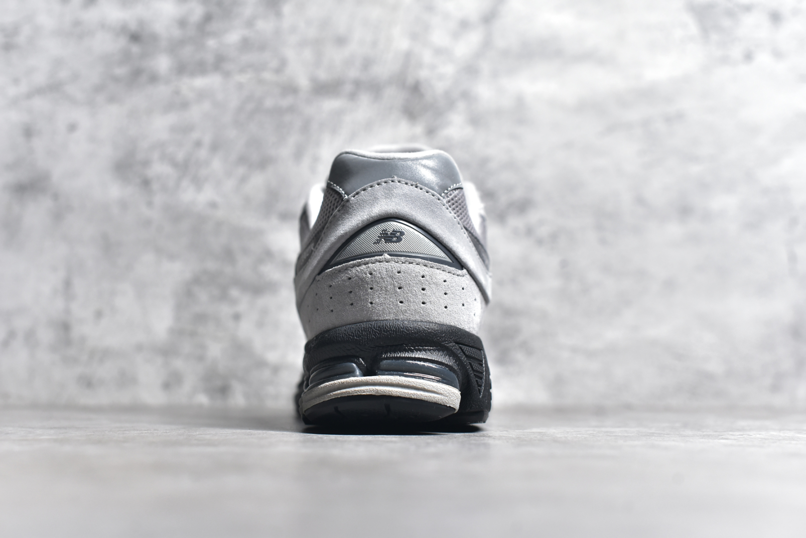 图片[5]-#New Balance WL2002 复古休闲跑步鞋 M2002RBL全新批次 细节材料升级，鞋款延续了经典科技，升级版N-ERGY缓震物料机能与材质上脚太舒适了，鞋面的柔软麂皮搭配尼龙网布，特别透气而且还复古感，不管是搭配牛仔裤还工装裤都是百搭！尺码：36 37 37.5 38 38.5 39 40 40.5 41 42 42.5 43 44 45 46.5-选品中心
