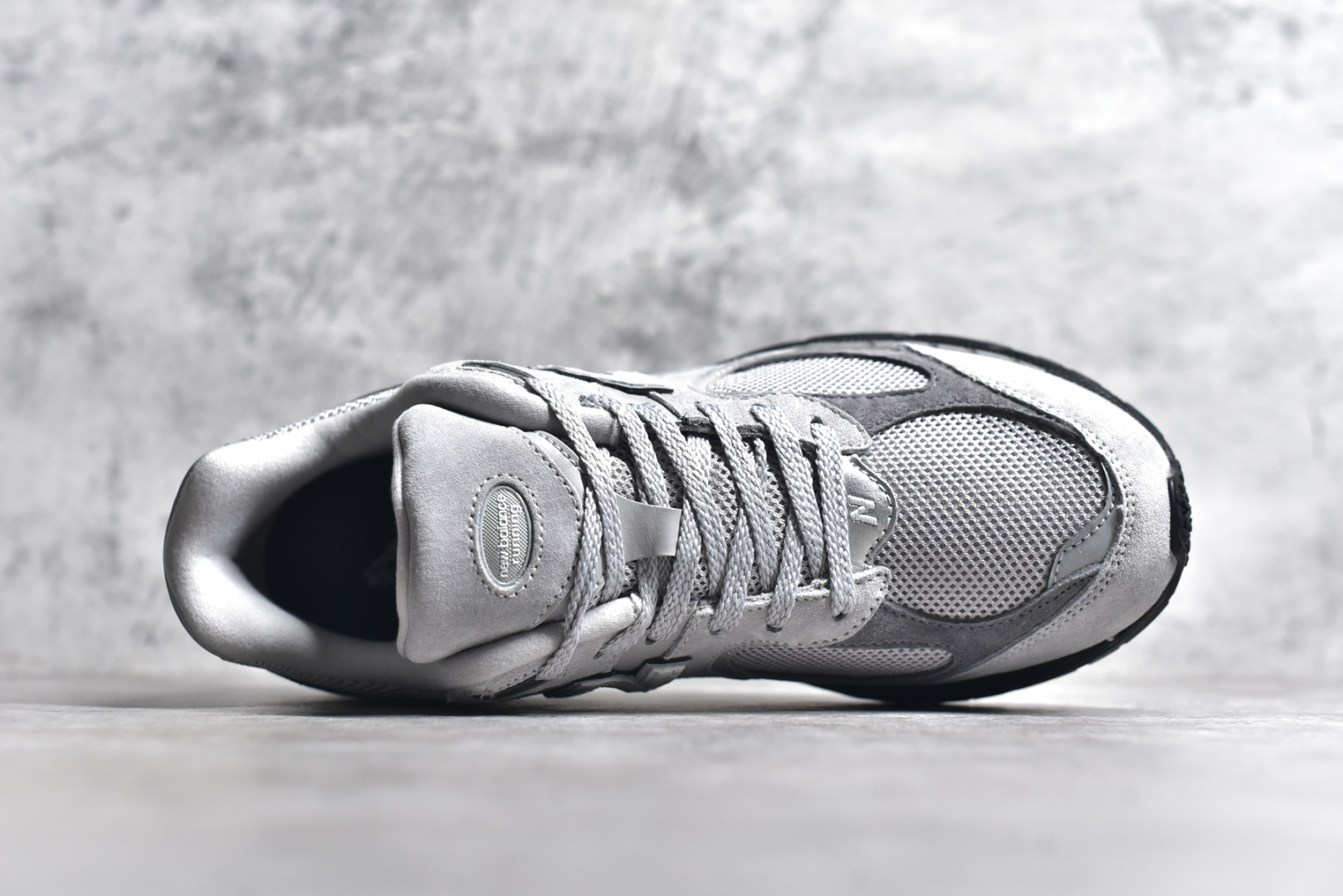 图片[4]-#New Balance WL2002 复古休闲跑步鞋 M2002RBL全新批次 细节材料升级，鞋款延续了经典科技，升级版N-ERGY缓震物料机能与材质上脚太舒适了，鞋面的柔软麂皮搭配尼龙网布，特别透气而且还复古感，不管是搭配牛仔裤还工装裤都是百搭！尺码：36 37 37.5 38 38.5 39 40 40.5 41 42 42.5 43 44 45 46.5-选品中心