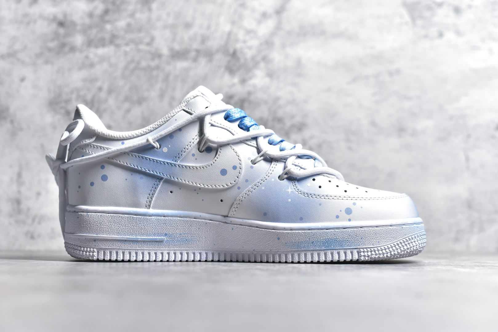 图片[3]-#NK Air Force 1\’07 Low 雪花扎染 空军一号绑带低帮休闲板鞋 ZH0316-057 #定制皮料 原厂3D打印 定制鞋盒 原楦原纸板 纯正空军版型 内置全掌气垫 尺码：36 36.5 37.5 38 38.5 39 40 40.5 41 42 42.5 43 44 44.5 45-选品中心