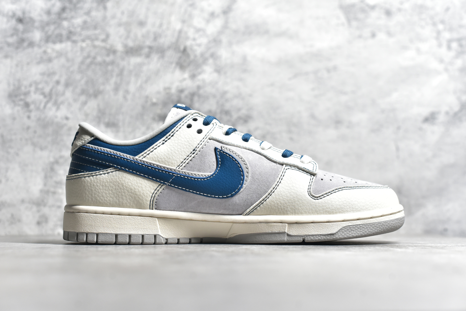 图片[3]-#NK SB Dunk Low 北面联名 猪八蓝灰勾 周年高端定制 低帮休闲板鞋 DM6868-040 #定制鞋盒 大厂纯原品质出货 超高清洁度 皮料切割干净无任何毛边 细节完美 尺码：36 36.5 37.5 38 38.5 39 40 40.5 41 42 42.5 43 44 44.5 45-选品中心