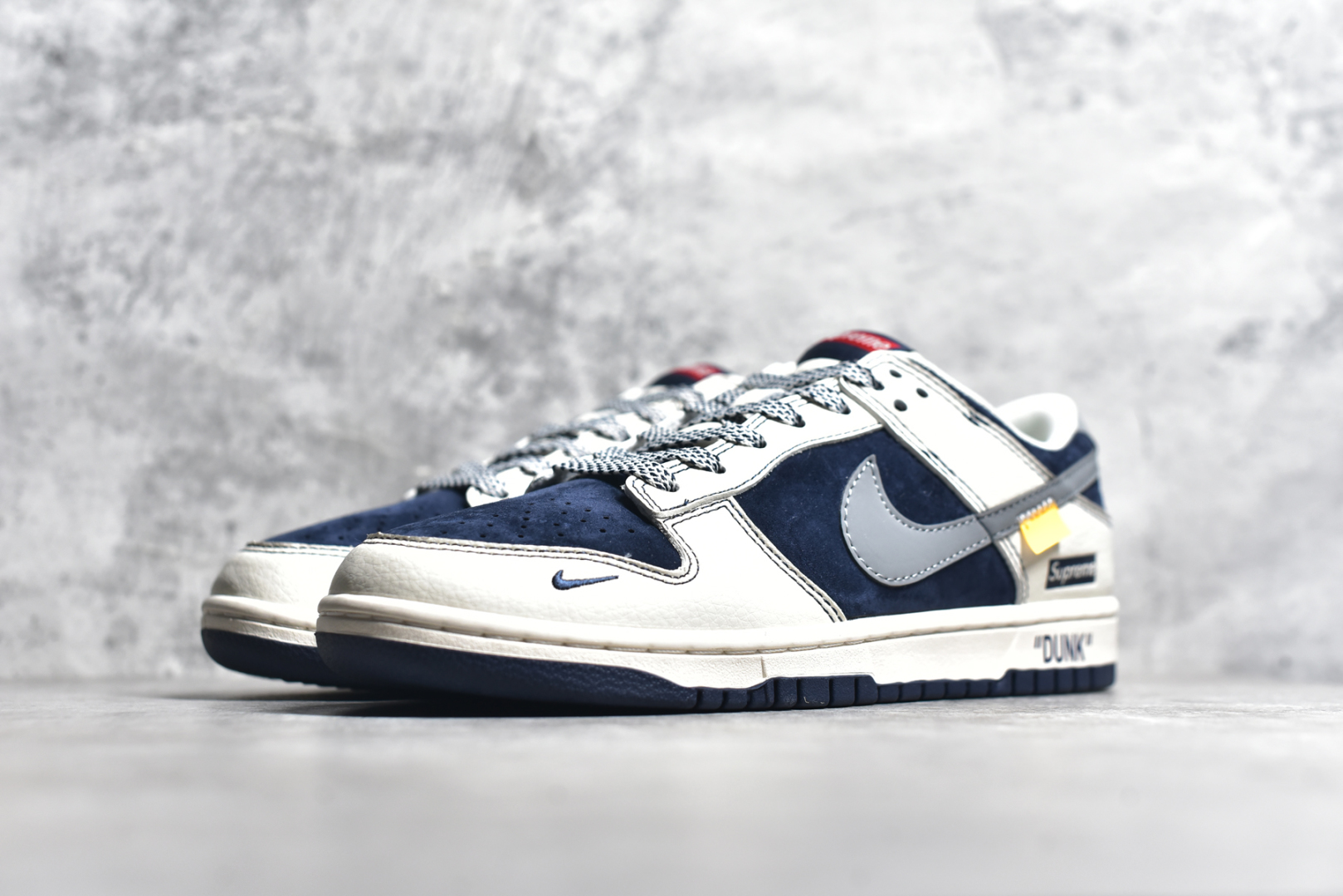 图片[2]-#NK SB Dunk Low 斯图西联名 米蓝灰勾 周年高端定制 低帮休闲板鞋 DM6868-035 #定制鞋盒 大厂纯原品质出货 超高清洁度 皮料切割干净无任何毛边 细节完美 尺码：36 36.5 37.5 38 38.5 39 40 40.5 41 42 42.5 43 44 44.5 45-选品中心