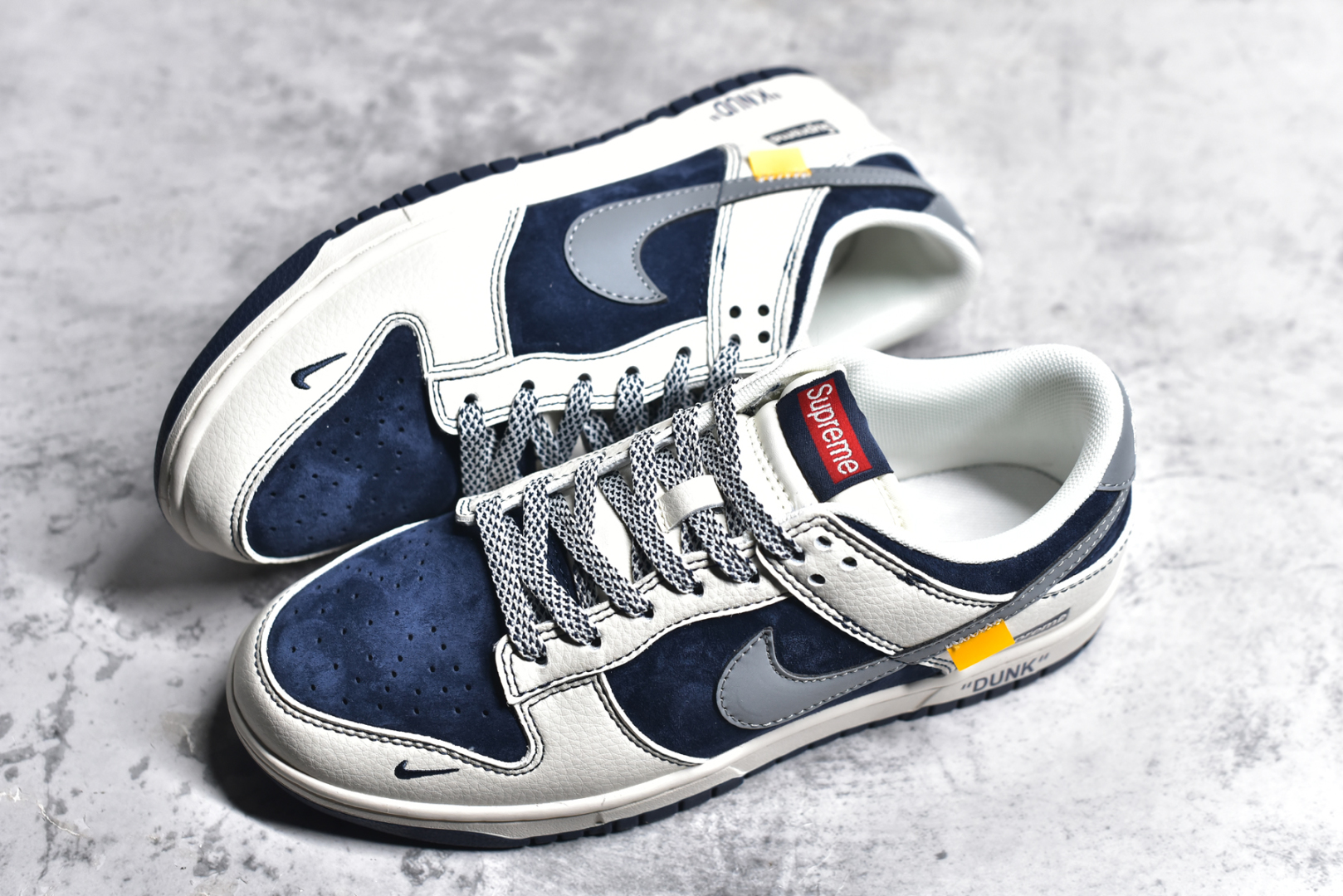 图片[7]-#NK SB Dunk Low 斯图西联名 米蓝灰勾 周年高端定制 低帮休闲板鞋 DM6868-035 #定制鞋盒 大厂纯原品质出货 超高清洁度 皮料切割干净无任何毛边 细节完美 尺码：36 36.5 37.5 38 38.5 39 40 40.5 41 42 42.5 43 44 44.5 45-选品中心