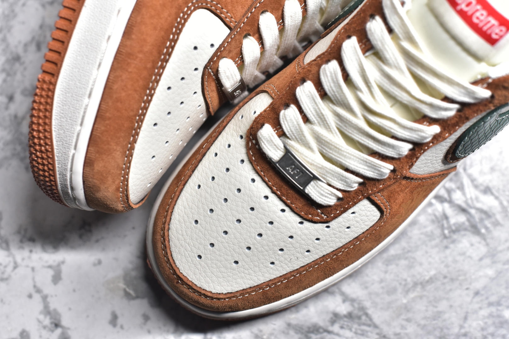 图片[8]-#NK Air Force 1\’07 Low Supreme联名蛇年限定 青棕双勾 空军一号低帮休闲板鞋 DM6688-025 #原楦头原纸板 原装鞋盒 定制五金配件 内置全掌气垫 原厂鞋底 尺码：36 36.5 37.5 38 38.5 39 40 40.5 41 42 42.5 43 44 44.5 45-选品中心