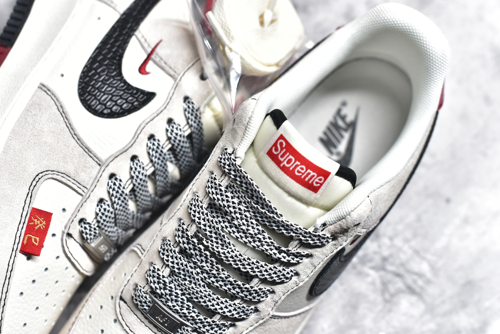图片[9]-#NK Air Force 1\’07 Low Sup联名蛇年限定 黑蛇纹勾 空军一号低帮休闲板鞋 HH7518-033 #原楦头原纸板 原装鞋盒 定制五金配件 内置全掌气垫 原厂鞋底 尺码：36 36.5 37.5 38 38.5 39 40 40.5 41 42 42.5 43 44 44.5 45-选品中心