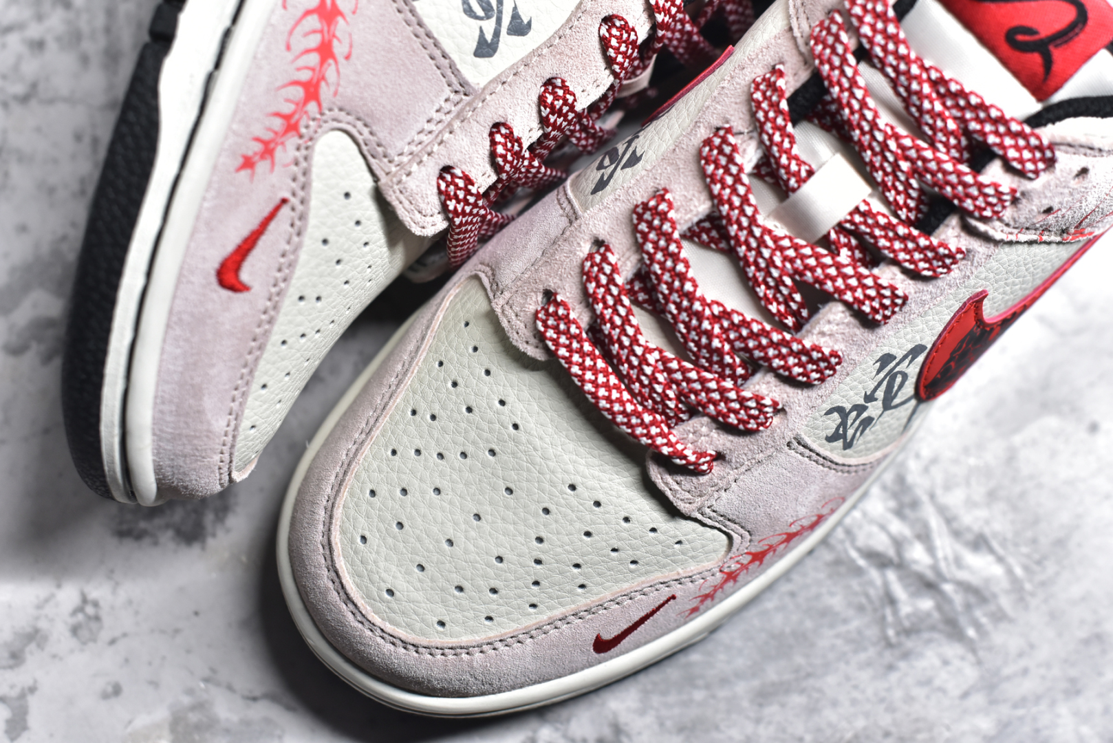 图片[8]-#NK SB Dunk Low 蛇年系列 猪八红勾 高端定制 低帮休闲板鞋 DJ2024-106 #定制鞋盒 大厂纯原品质出货 超高清洁度 皮料切割干净无任何毛边 细节完美 尺码：36 36.5 37.5 38 38.5 39 40 40.5 41 42 42.5 43 44 44.5 45-选品中心