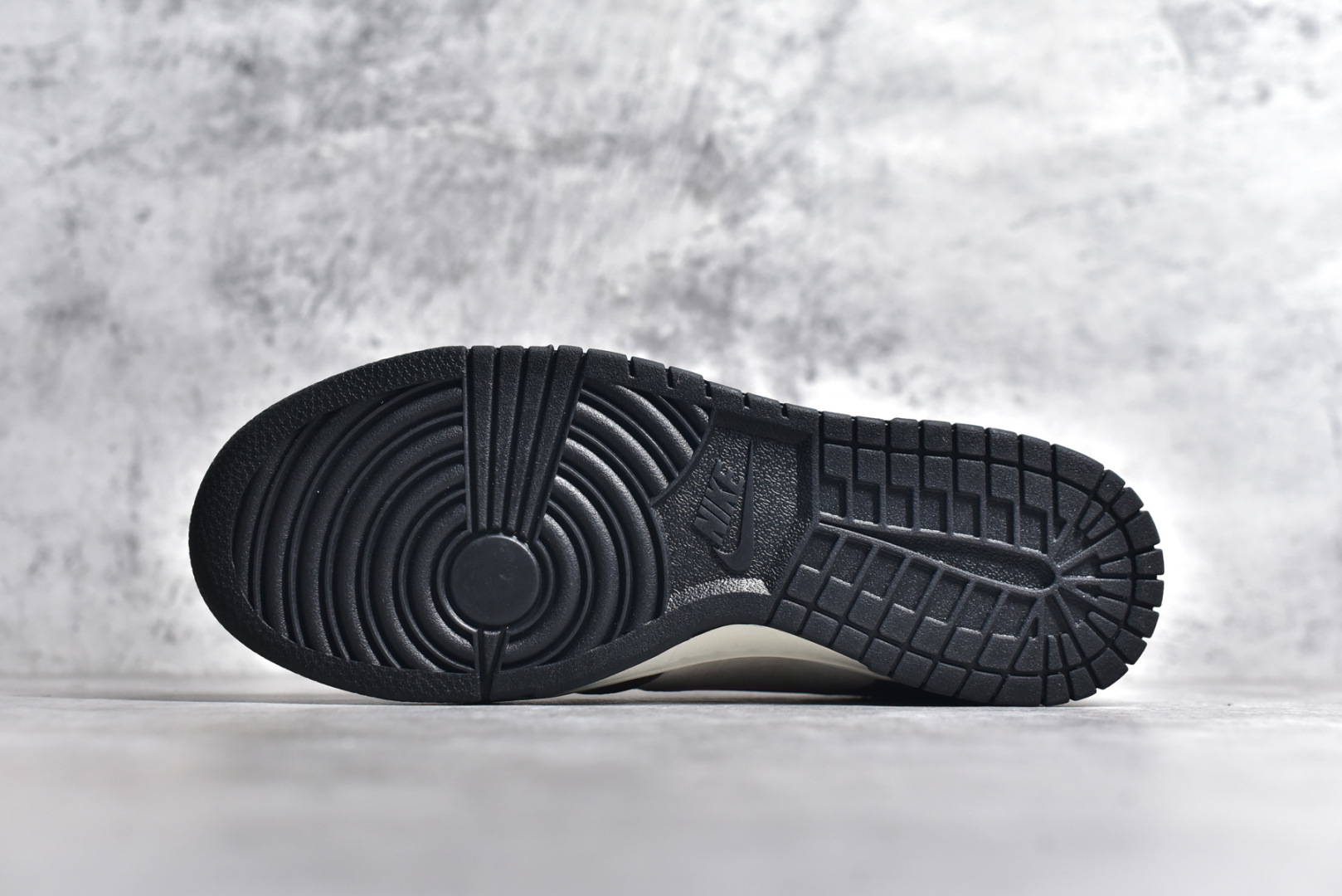 图片[6]-#NK SB Dunk Low Sup联名 字母红勾 周年高端定制 低帮休闲板鞋 DJ2024-096 #定制鞋盒 大厂纯原品质出货 超高清洁度 皮料切割干净无任何毛边 细节完美 尺码：36 36.5 37.5 38 38.5 39 40 40.5 41 42 42.5 43 44 44.5 45-选品中心