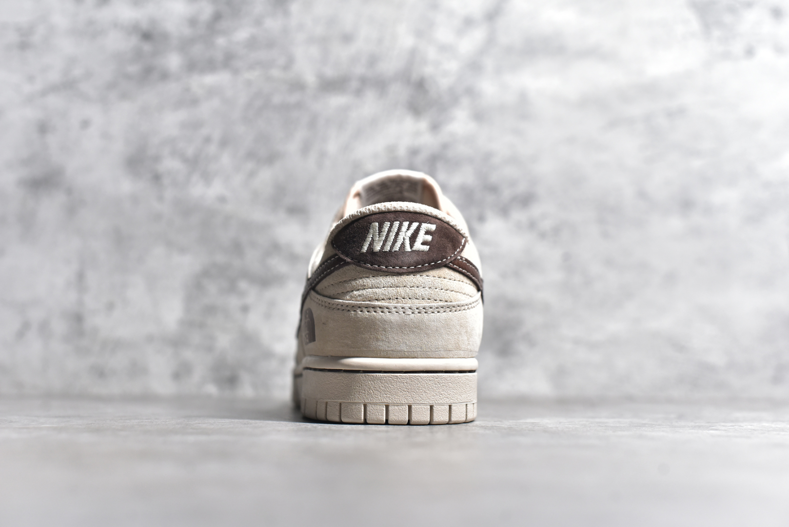 图片[5]-#Nk SB Dunk Low 北面蛇年联名 猪八咖啡勾 周年高端定制 低帮休闲板鞋 DJ2024-086 #定制鞋盒 大厂纯原品质出货 超高清洁度 皮料切割干净无任何毛边 细节完美 尺码：36 36.5 37.5 38 38.5 39 40 40.5 41 42 42.5 43 44 44.5 45-选品中心
