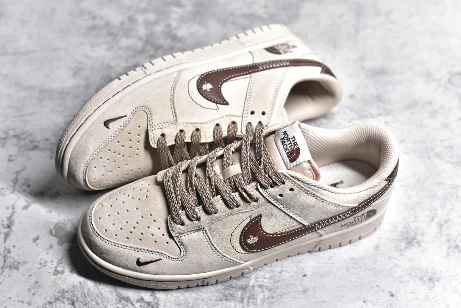 图片[7]-#Nk SB Dunk Low 北面蛇年联名 猪八咖啡勾 周年高端定制 低帮休闲板鞋 DJ2024-086 #定制鞋盒 大厂纯原品质出货 超高清洁度 皮料切割干净无任何毛边 细节完美 尺码：36 36.5 37.5 38 38.5 39 40 40.5 41 42 42.5 43 44 44.5 45-选品中心