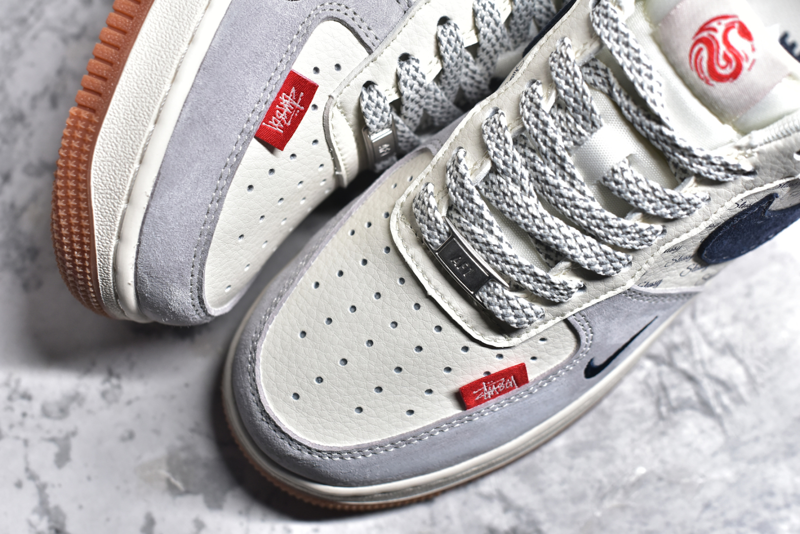 图片[8]-#NK Air Force 1\’07 Low 斯图西联名蛇年限定 小红蛇 空军一号低帮休闲板鞋 XS1958-502 #原楦头原纸板 原装鞋盒 定制五金配件 内置全掌气垫 原厂鞋底 尺码：36 36.5 37.5 38 38.5 39 40 40.5 41 42 42.5 43 44 44.5 45-选品中心