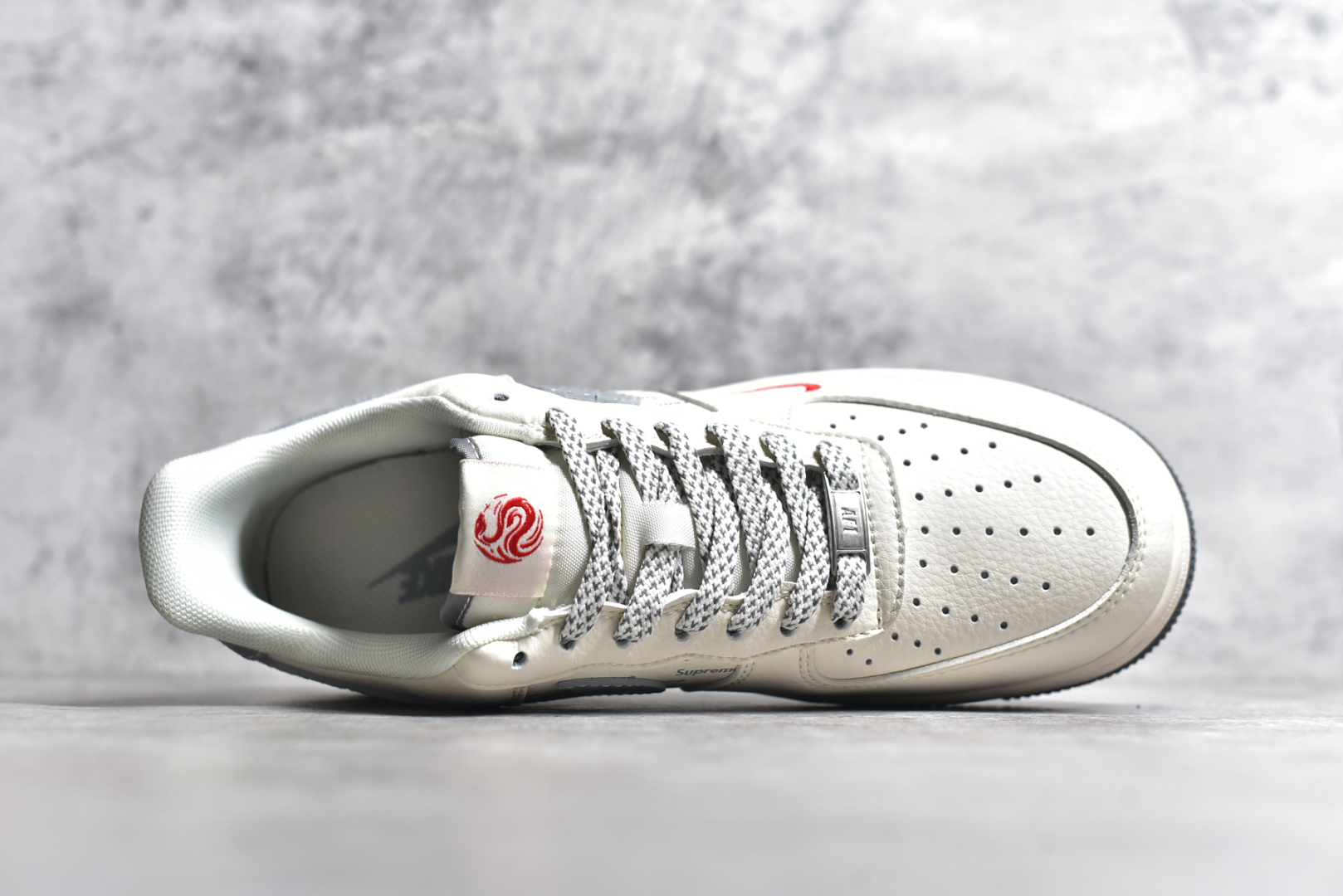 图片[4]-#NK Air Force 1\’07 Low Sup联名蛇年限定 银蛇纹勾 空军一号低帮休闲板鞋 XS1958-503 #原楦头原纸板 原装鞋盒 定制五金配件 内置全掌气垫 原厂鞋底 尺码：36 36.5 37.5 38 38.5 39 40 40.5 41 42 42.5 43 44 44.5 45-选品中心