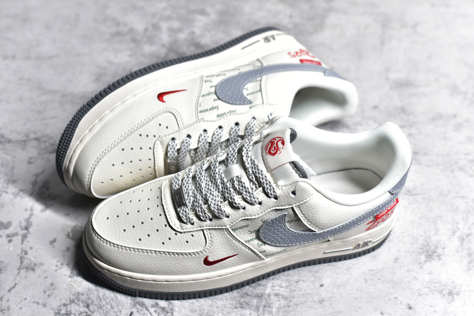 图片[7]-#NK Air Force 1\’07 Low Sup联名蛇年限定 银蛇纹勾 空军一号低帮休闲板鞋 XS1958-503 #原楦头原纸板 原装鞋盒 定制五金配件 内置全掌气垫 原厂鞋底 尺码：36 36.5 37.5 38 38.5 39 40 40.5 41 42 42.5 43 44 44.5 45-选品中心