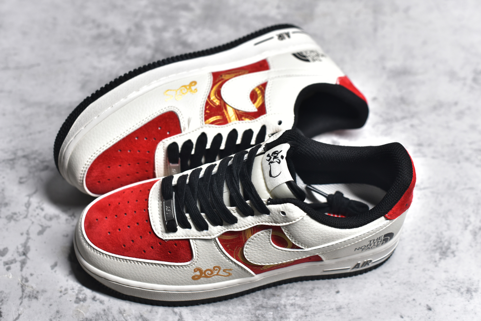 图片[7]-#NK Air Force 1 Low 07 x The North Face 蛇年限定 白红 原楦头原纸板 打造纯正低帮空军版型 专注外贸渠道 全掌内置蜂窝气垫 原盒配件 原厂中底钢印、拉帮完美 货号：DM6688 028 尺码：36 36.5 37.5 38 38.5 39 40 40.5 41 42 42.5 43 44 44.5 45-选品中心