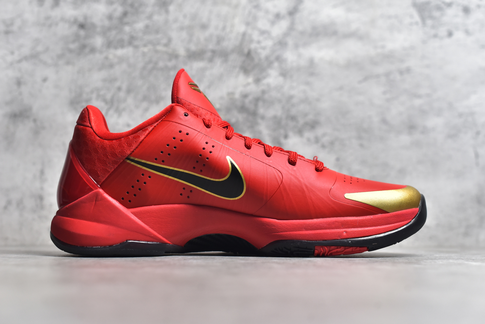 图片[3]-#NK Zoom Kobe 5 Protro ”Year of the Mamba“ 蛇年限定 红金色 纯原生产线出品 全码出货！ Zoom Turb气垫➕后掌EVA缓震 实战配置直接拉满 原楦纸板开发 鞋身流线型、后跟塑形，区分土肥圆 原档数据3D打印 鞋面细节匹配原版 全身鞋材卡料色独家定制 唯一正确喷漆SWOOSH NK专利Flyknit飞线科技，给予鞋身足够抗扭矩力 实战利器 专供海外市场 货号：HF5182 600 尺码：39 40 40.5 41 42 42.5 43 44 44.5 45 46 47-选品中心