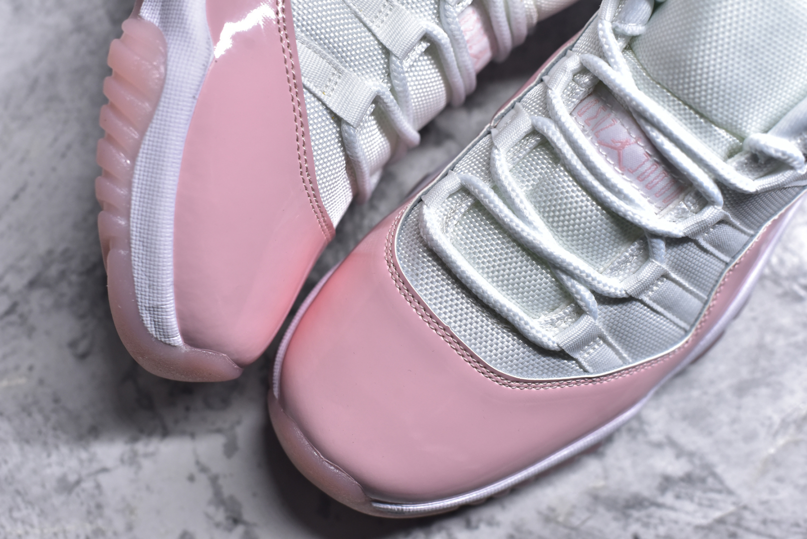 图片[8]-#Air Jordan 11 retro Low “Legend Pink” 白度粉色低帮 最高工艺复刻 原装无色差修正 #原楦原纸板开发 纯正十一代版型 #原底真实气垫 回弹反馈充足 完美鞋楦打造 市面最高工艺 货号： AH7860 160CF 尺码：36 36.5 37.5 38 38.5 39 40 40.5 41 42 42.5 43 44-选品中心