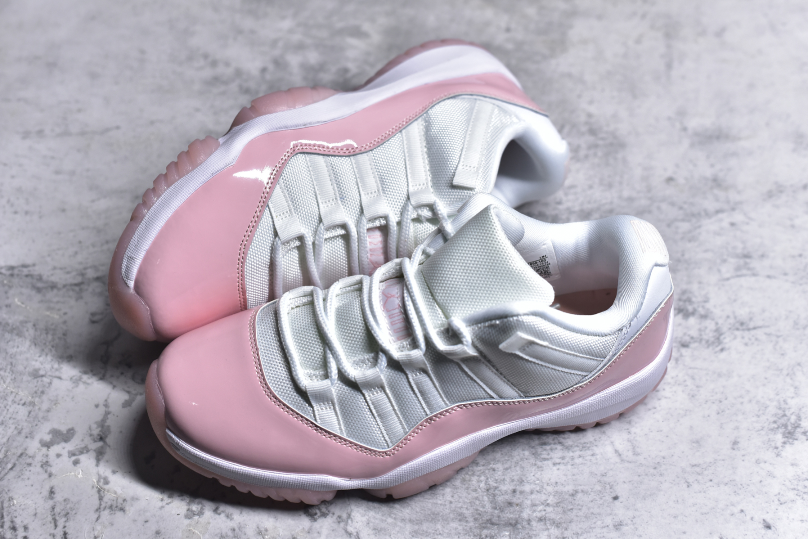 图片[7]-#Air Jordan 11 retro Low “Legend Pink” 白度粉色低帮 最高工艺复刻 原装无色差修正 #原楦原纸板开发 纯正十一代版型 #原底真实气垫 回弹反馈充足 完美鞋楦打造 市面最高工艺 货号： AH7860 160CF 尺码：36 36.5 37.5 38 38.5 39 40 40.5 41 42 42.5 43 44-选品中心