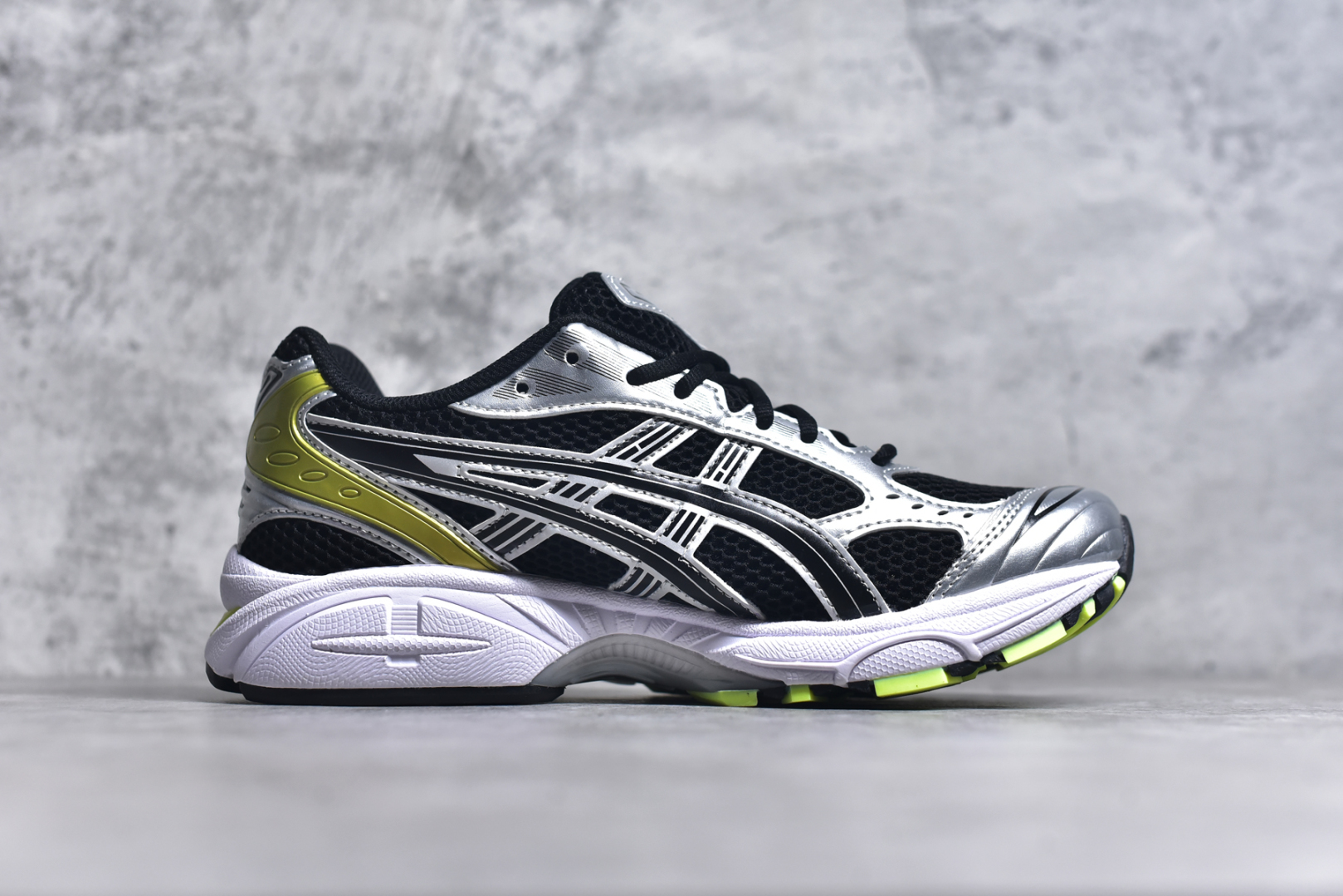 图片[3]-#KITH x Asics Gel Kayano 12.1\”Cream/Pure Aqua\”亚瑟士卡亚诺12.1代系列低帮轻量缓震休闲运动跑步鞋 采用环保太空合成革配合透气网眼布鞋面材质 中底3D可视GEL缓震胶效果 升级EVA全新缓震中底部位科技组合耐磨橡胶外底片 尺码：36 37 37.5 38 39 39.5 40.5 41.5 42 42.5 43.5 44 44.5 45-选品中心