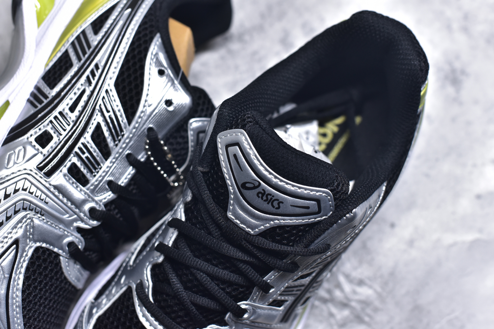 图片[9]-#KITH x Asics Gel Kayano 12.1\”Cream/Pure Aqua\”亚瑟士卡亚诺12.1代系列低帮轻量缓震休闲运动跑步鞋 采用环保太空合成革配合透气网眼布鞋面材质 中底3D可视GEL缓震胶效果 升级EVA全新缓震中底部位科技组合耐磨橡胶外底片 尺码：36 37 37.5 38 39 39.5 40.5 41.5 42 42.5 43.5 44 44.5 45-选品中心