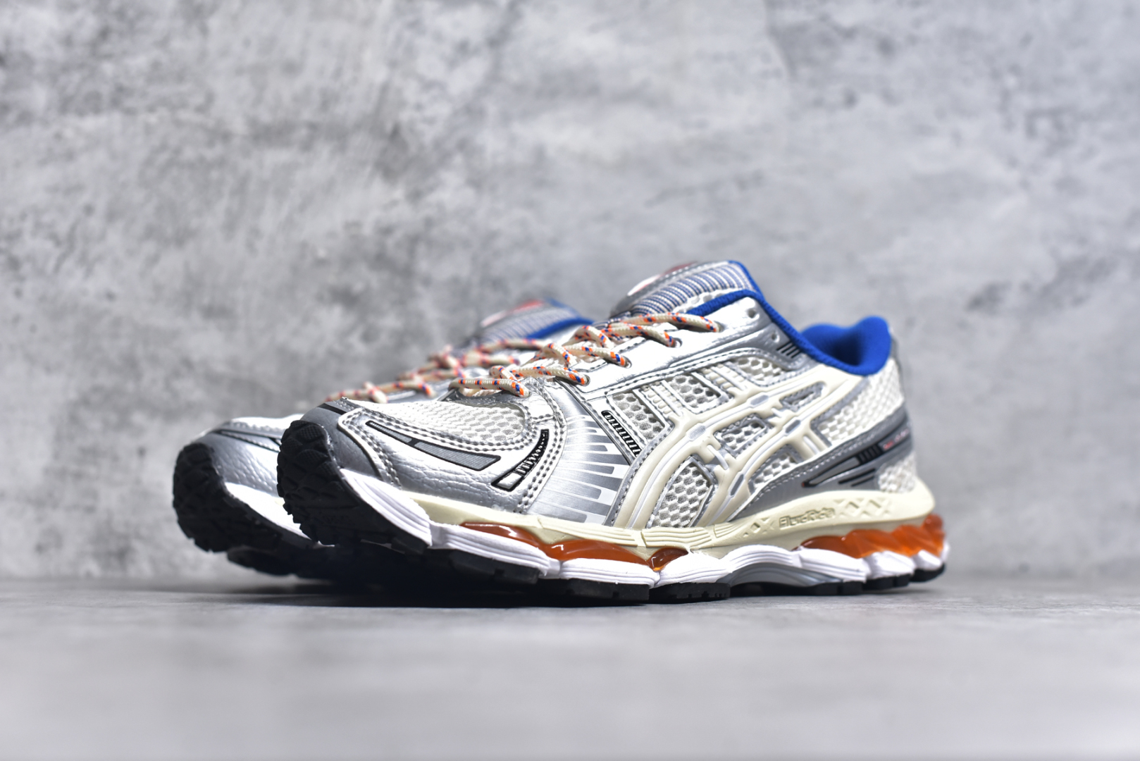 图片[2]-#KITH x Asics Gel Kayano 12.1\”Cream/Pure Aqua\”亚瑟士卡亚诺12.1代系列低帮轻量缓震休闲运动跑步鞋 采用环保太空合成革配合透气网眼布鞋面材质 中底3D可视GEL缓震胶效果 升级EVA全新缓震中底部位科技组合耐磨橡胶外底片 尺码：36 37 37.5 38 39 39.5 40.5 41.5 42 42.5 43.5 44 44.5 45-选品中心