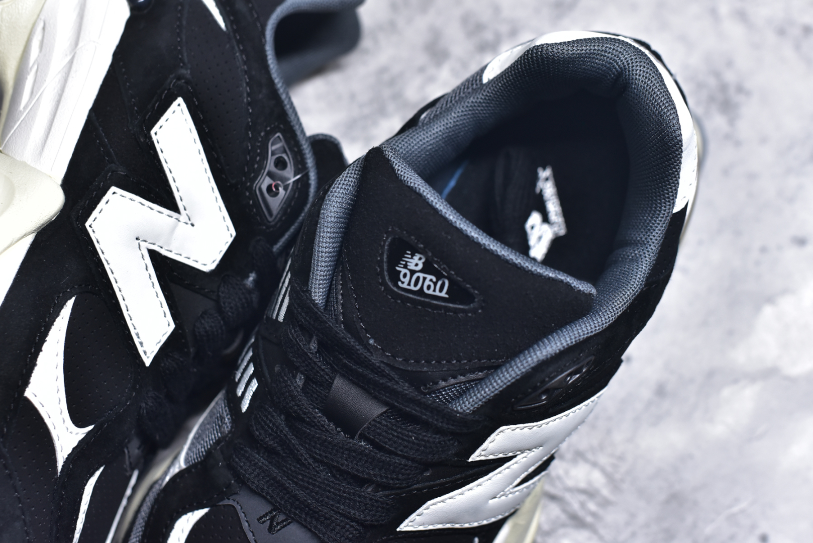 图片[9]-#NB 新百伦 New Balance NB9060小象蹄男女款9060舒适百搭老爹鞋。全新 9060 款式将经典风格与现代设计融合到日常多功能性中。 9060 重新诠释了源自经典 99X 型号的熟悉元素，其灵感来自于 Y2K 时代的未来主义和美学。 鞋面在990 的基础中进行了扩展和使用，以提供可见的运动感，中底采用 ABZORB 和 SBS 熟悉的缓震平台以提供舒适感。 类型：男女鞋 尺码：36-45含半码-选品中心