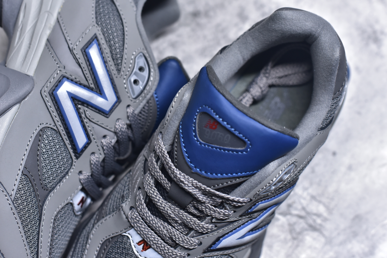 图片[9]-#NB 新百伦 New Balance NB9060小象蹄男女款9060舒适百搭老爹鞋。全新 9060 款式将经典风格与现代设计融合到日常多功能性中。 9060 重新诠释了源自经典 99X 型号的熟悉元素，其灵感来自于 Y2K 时代的未来主义和美学。 鞋面在990 的基础中进行了扩展和使用，以提供可见的运动感，中底采用 ABZORB 和 SBS 熟悉的缓震平台以提供舒适感。 类型：男女鞋 尺码：36-45含半码-选品中心