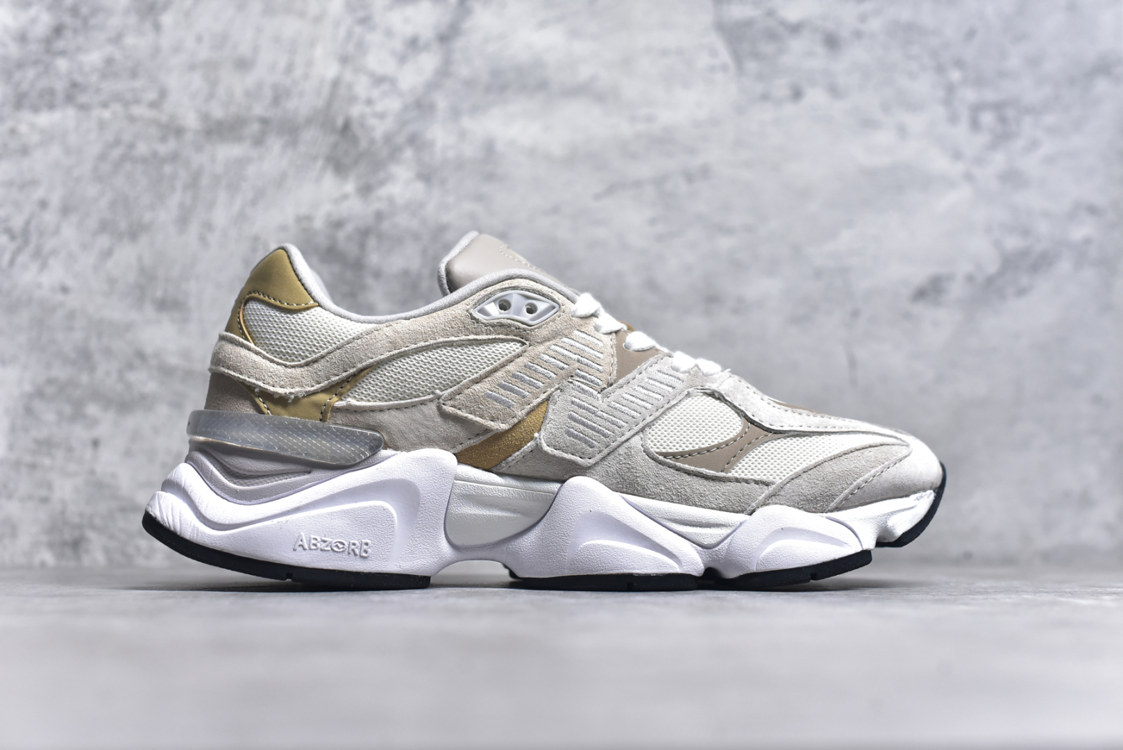 图片[3]-#NB 新百伦 New Balance NB9060小象蹄男女款9060舒适百搭老爹鞋。全新 9060 款式将经典风格与现代设计融合到日常多功能性中。 9060 重新诠释了源自经典 99X 型号的熟悉元素，其灵感来自于 Y2K 时代的未来主义和美学。 鞋面在990 的基础中进行了扩展和使用，以提供可见的运动感，中底采用 ABZORB 和 SBS 熟悉的缓震平台以提供舒适感。 类型：男女鞋 尺码：36-45含半码-选品中心